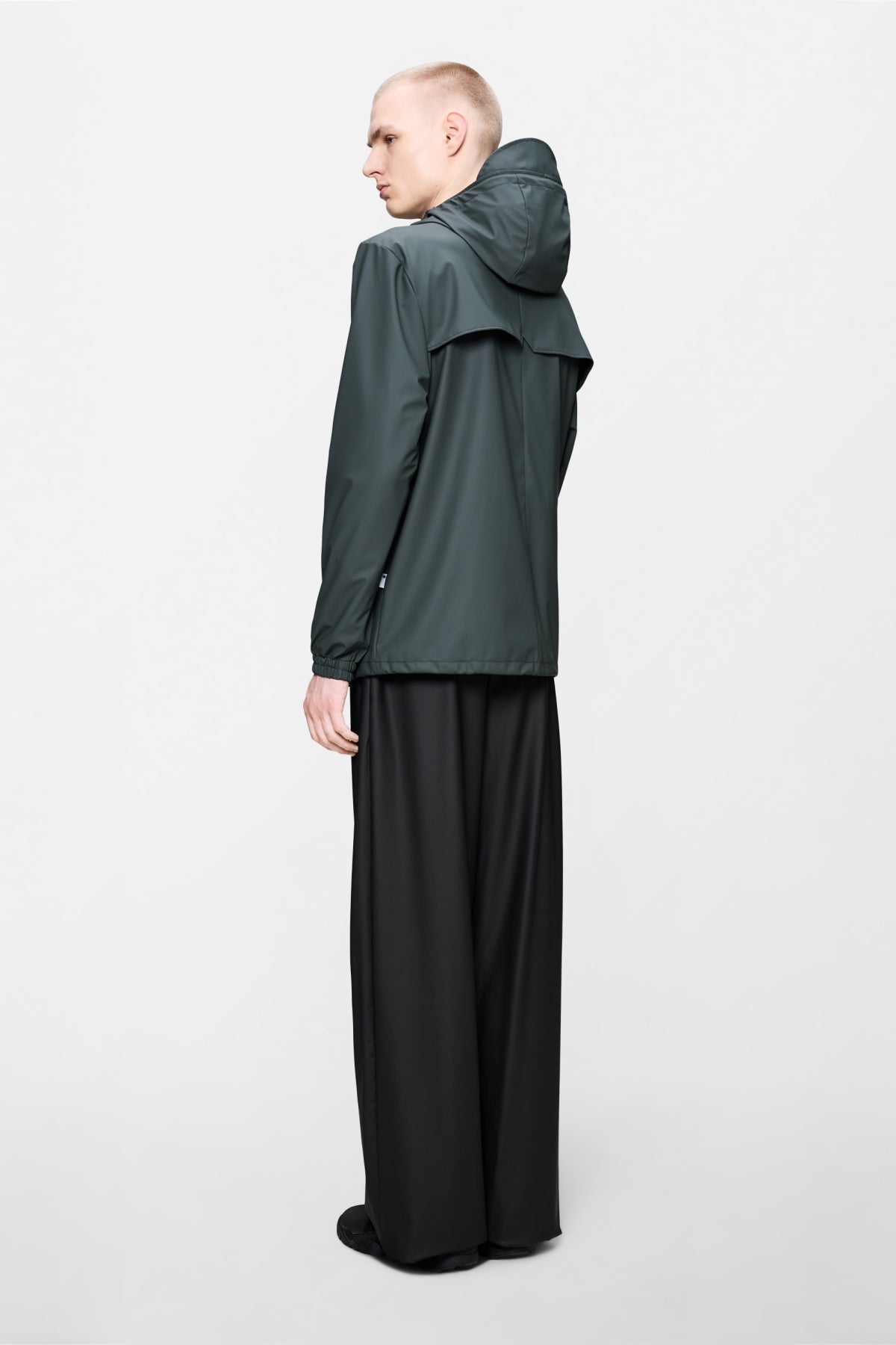 RAINS R STORM BREAKER W en color VERDE  (2)