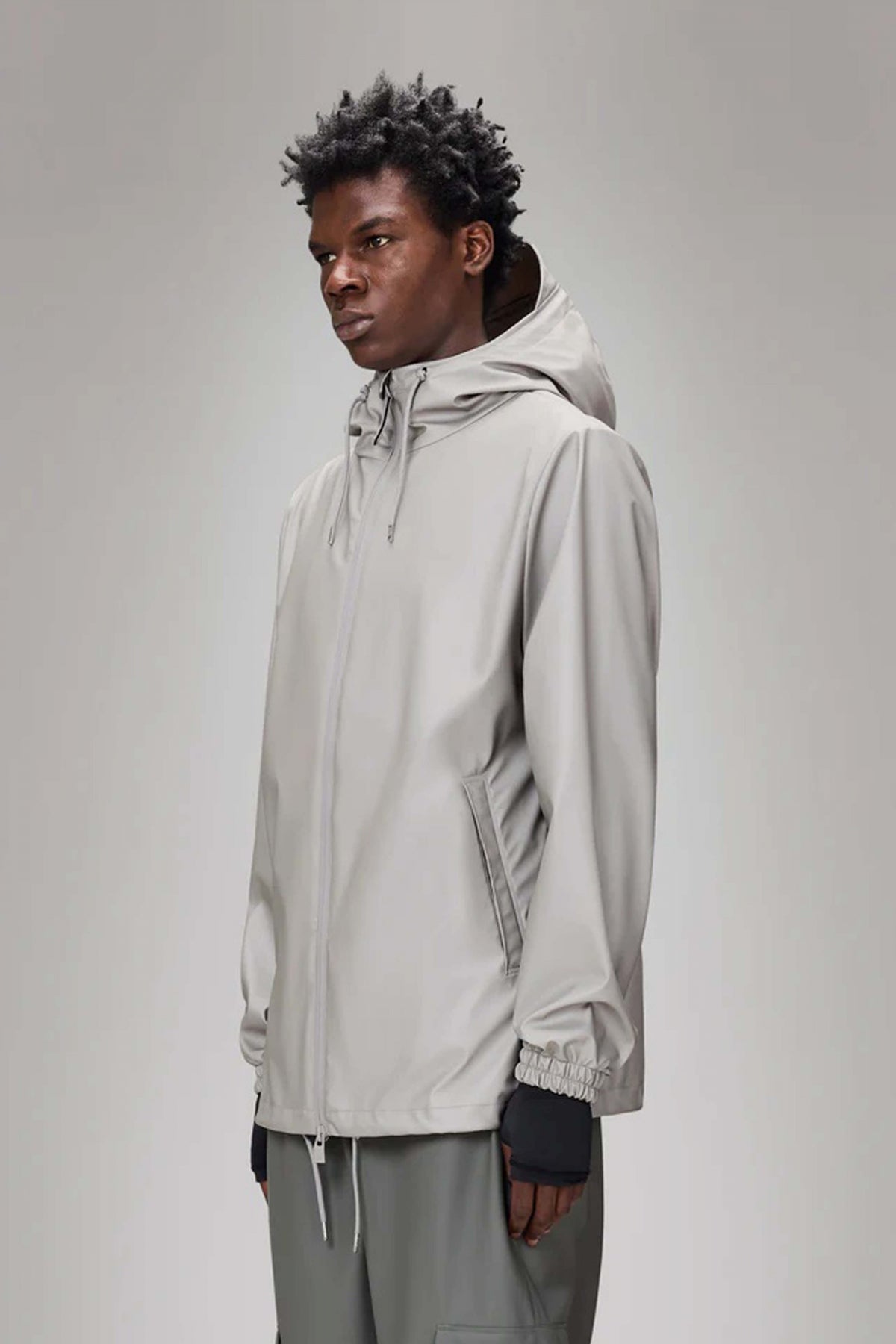RAINS STROM BREAKER W en color GRIS  (1)