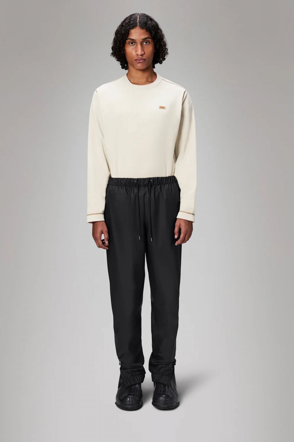 RAINS RAIN PANTS REGULAR W en color NEGRO  (4)