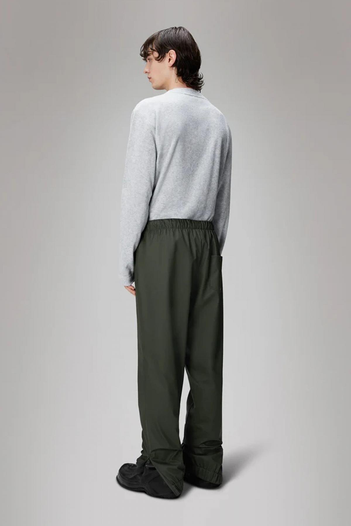 RAINS RAIN PANTS REGULAR W en color VERDE  (3)