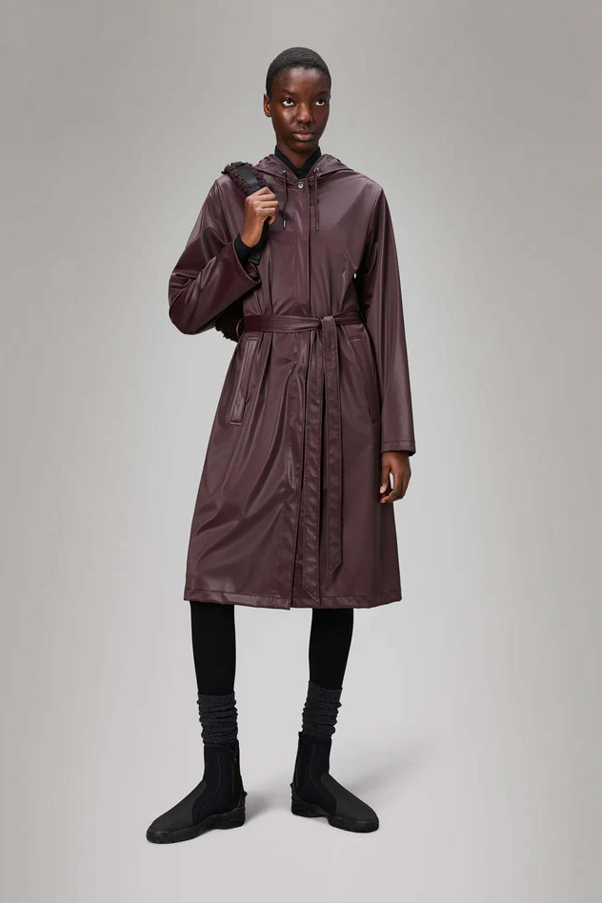 RAINS A LINE LONGER W JACKET W en color BURDEOS  (4)