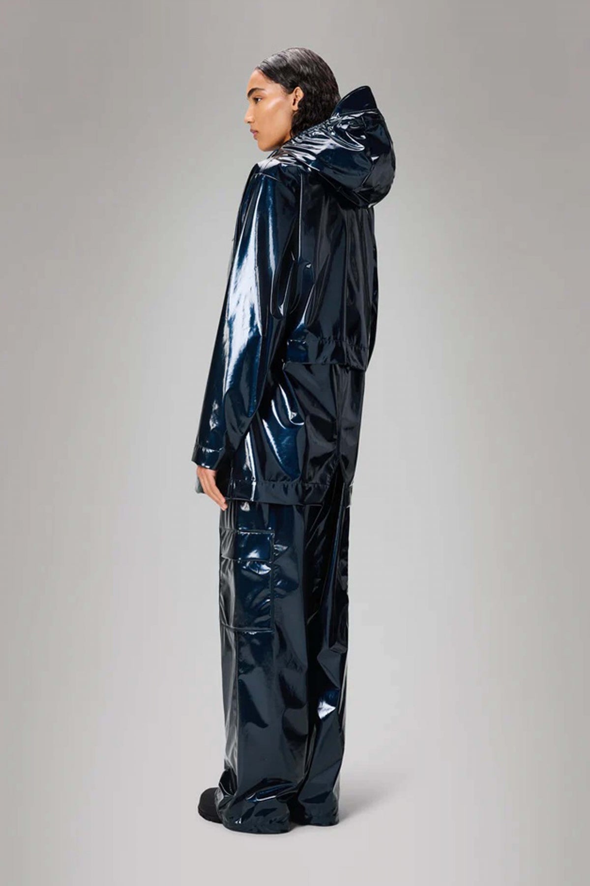 RAINS BOLD LONG JACKET W en color AZUL  (3)