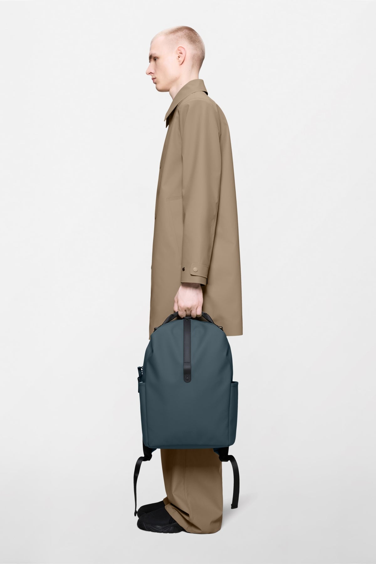 RAINS R CLIP FRONT BACKPACK W en color AZUL  (4)