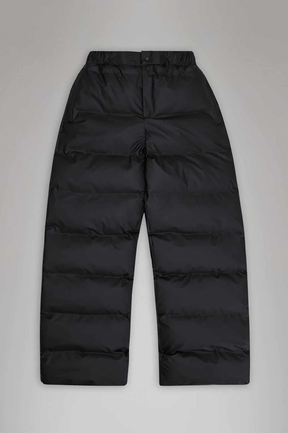 RAINS ALTA PUFFER PANTS REGULAR W en color NEGRO  (2)