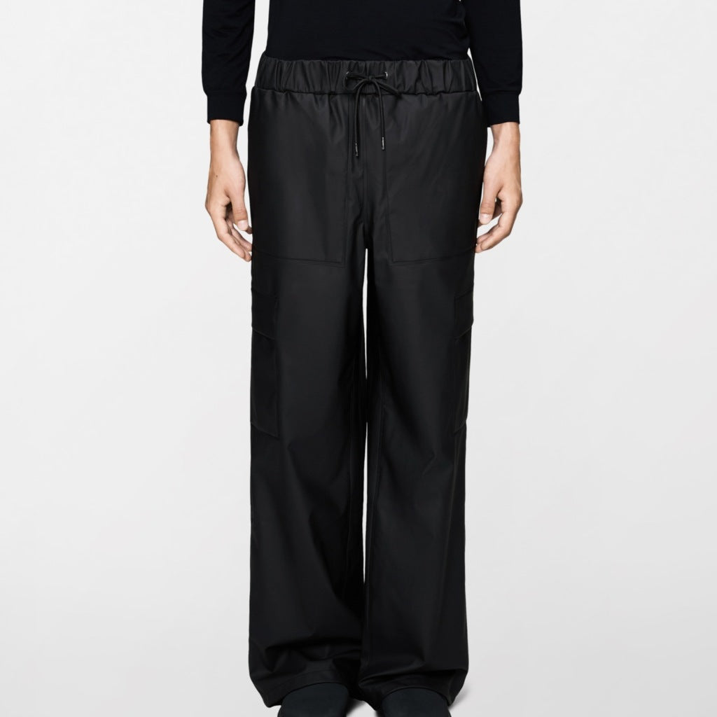 RAINS R CARGO RAIN PANTS WIDE W en color NEGRO  (4)