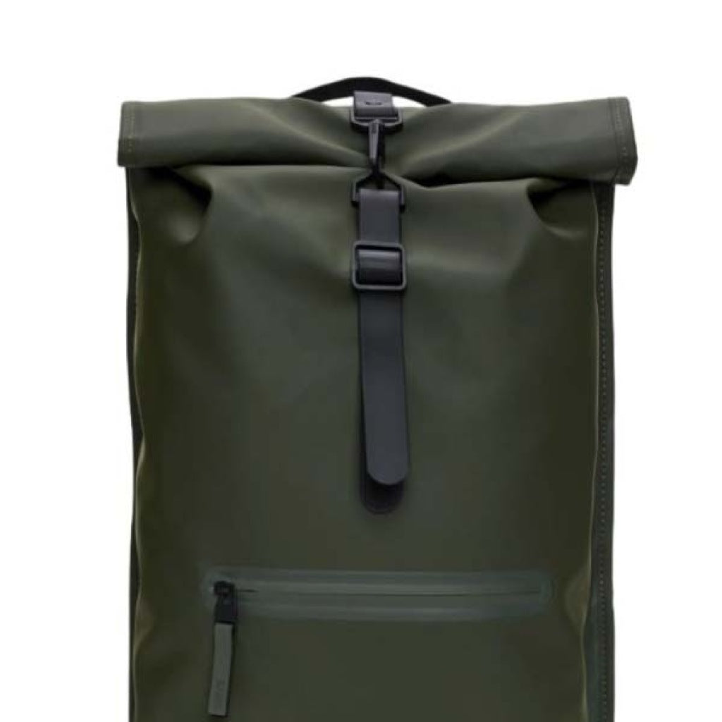 RAINS  ROLLTOP RUCKSACK W en color VERDE  (6)
