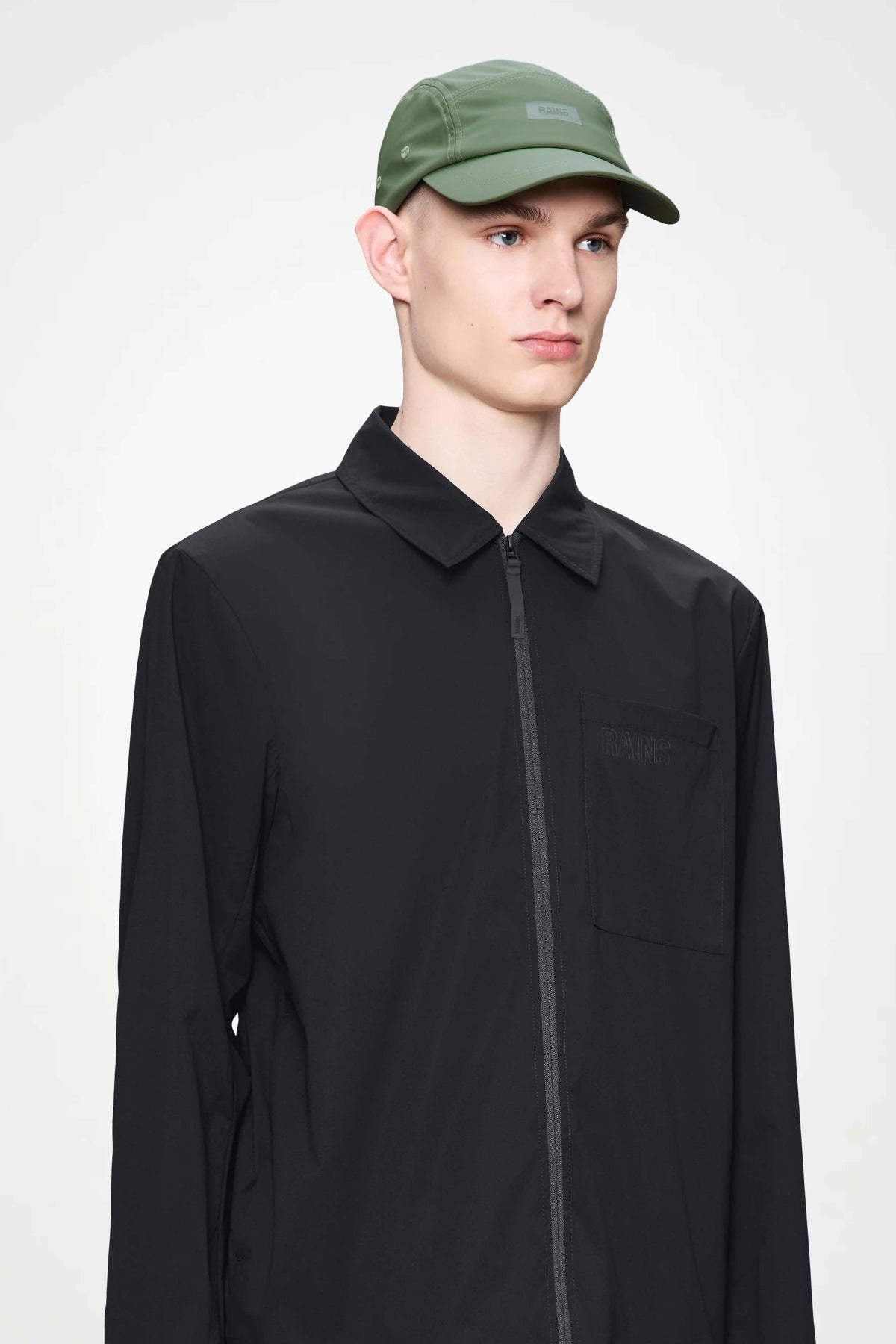 RAINS PANEL CAP W en color VERDE  (2)