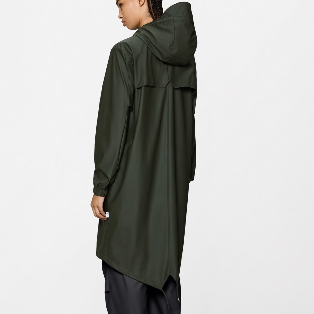 RAINS R FISHTAIL PARKA W en color VERDE  (5)