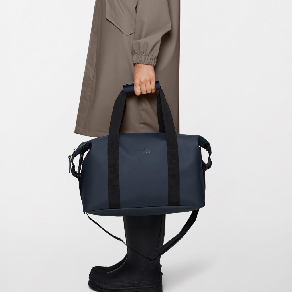 RAINS R HILO WEEKEND BAG SMALL W en color AZUL  (6)