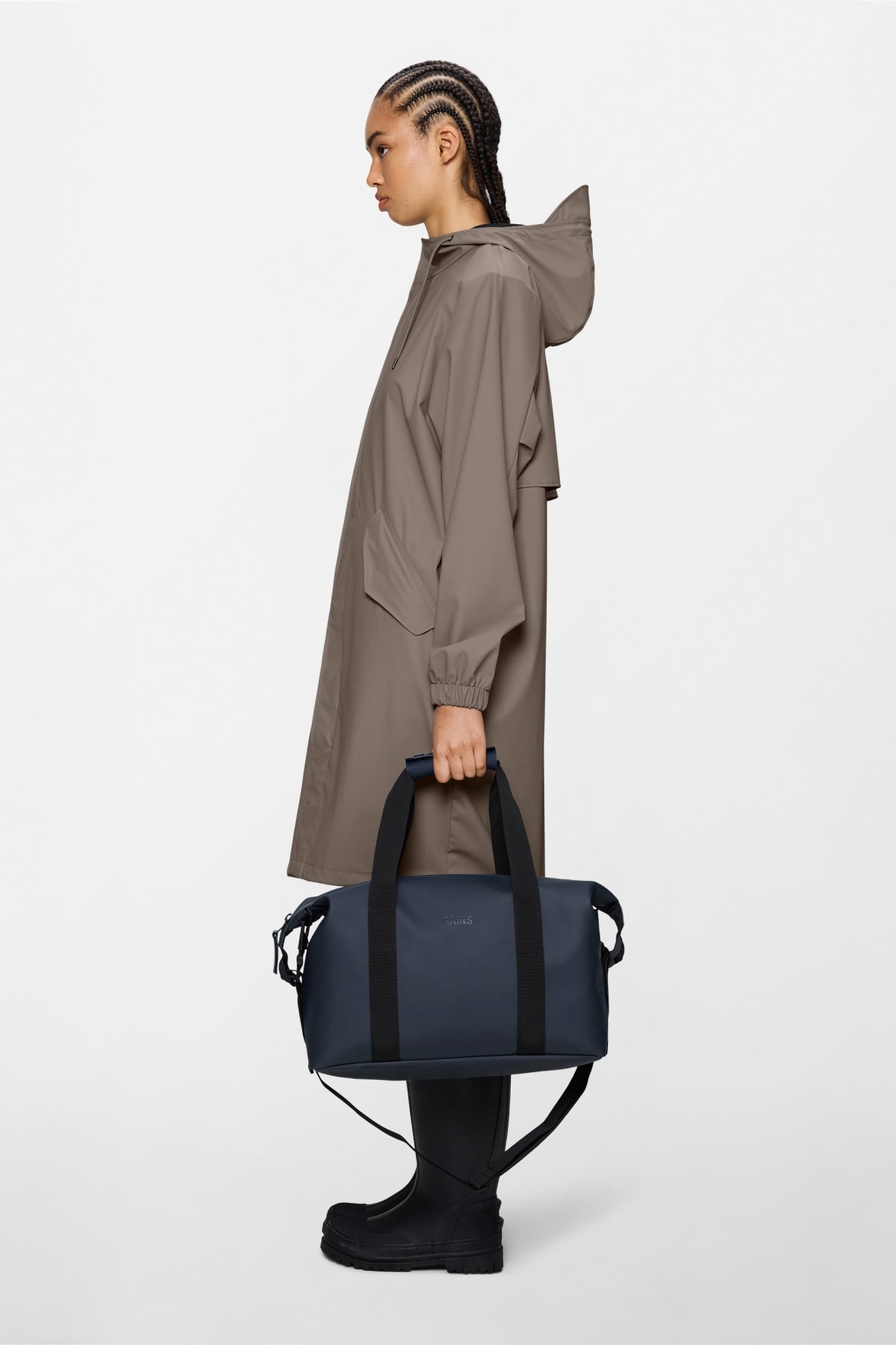 RAINS R HILO WEEKEND BAG SMALL W en color AZUL  (3)