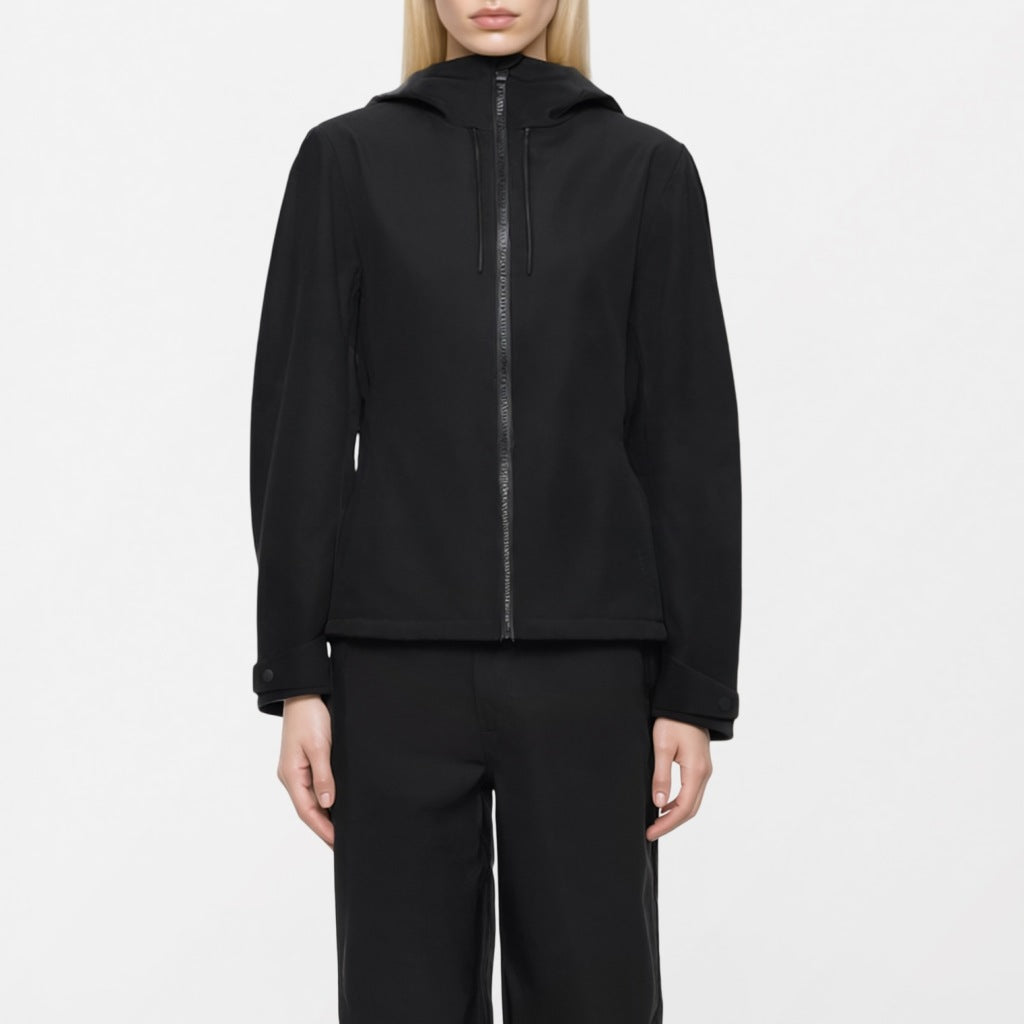 RAINS R SUVA SOFTSHELL JACKET WT en color NEGRO  (4)