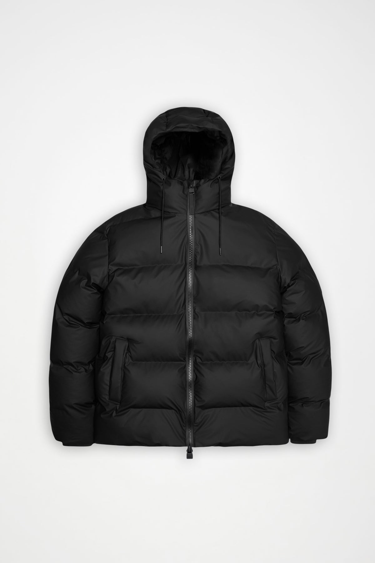 RAINS R ALTA PUFFER JACKET WT en color NEGRO  (3)