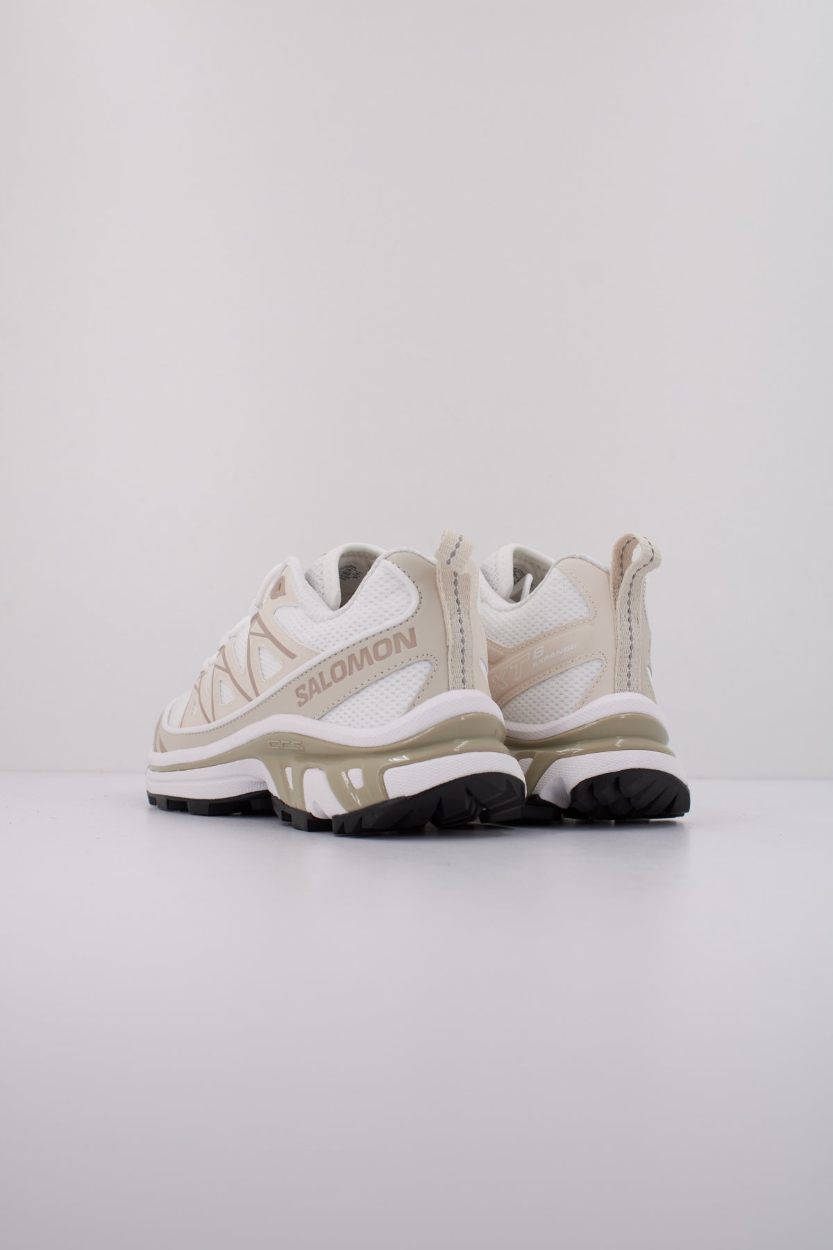 SALOMON BAJO XT  EXPANSE en color BLANCO  (4)