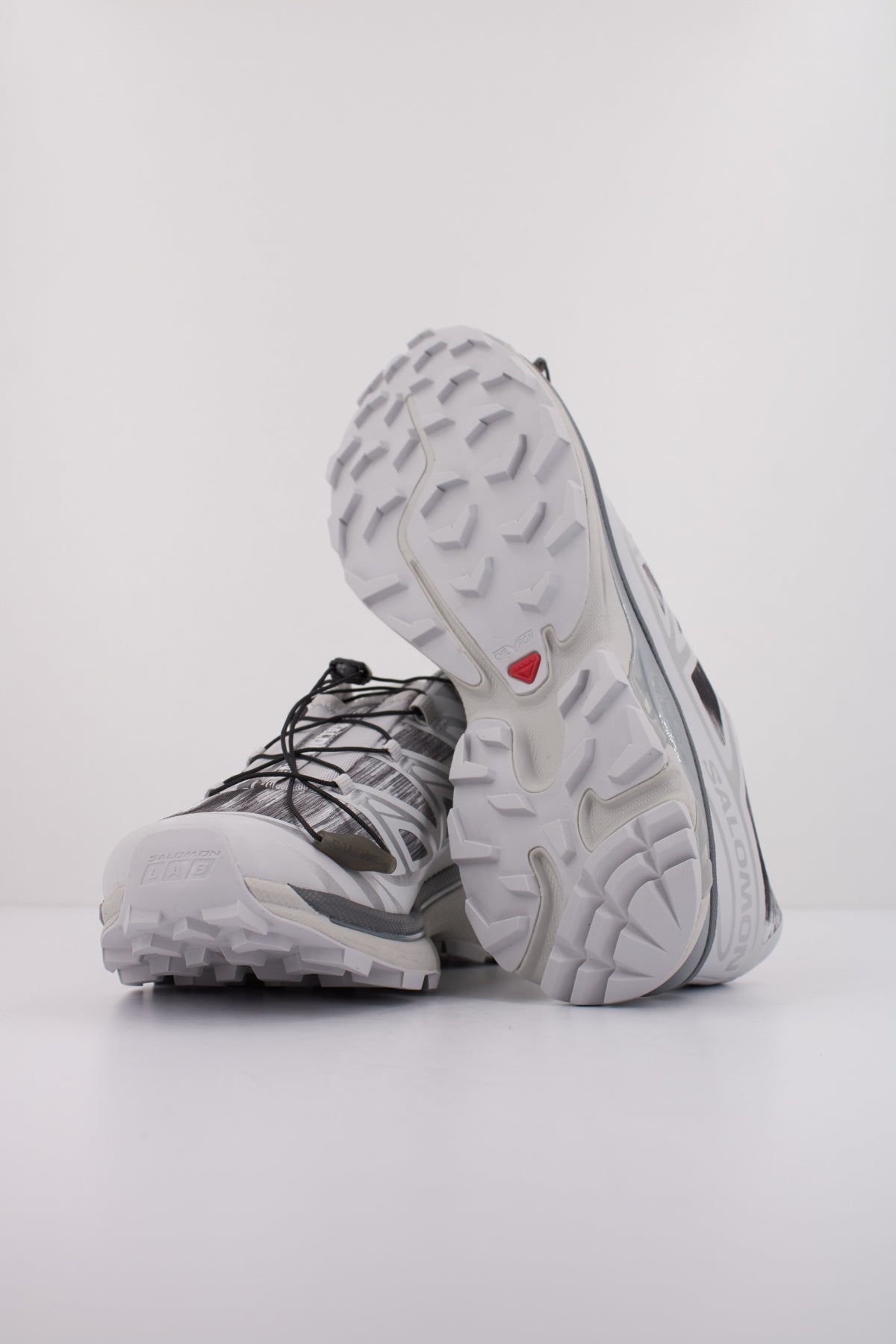 SALOMON  XT  CAMO en color GRIS  (5)