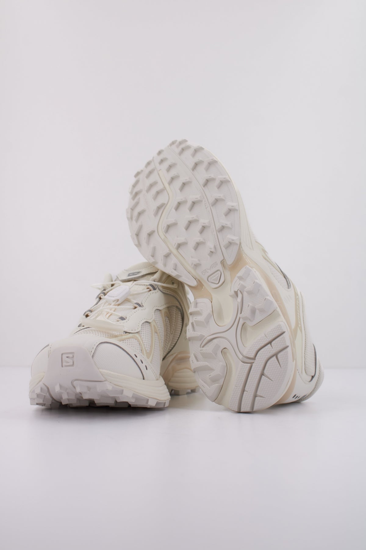 SALOMON XT WHISPER en color BLANCO  (5)