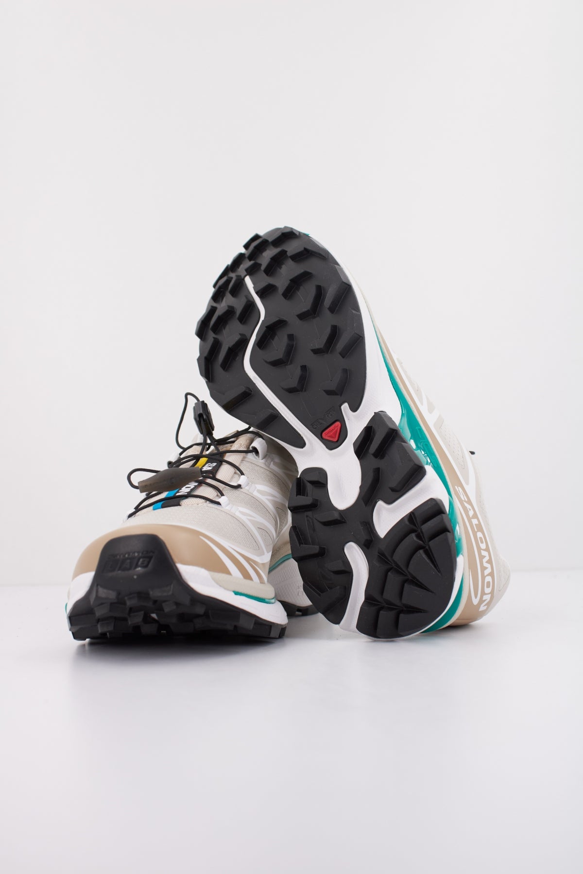 SALOMON XT  en color MARRON  (5)