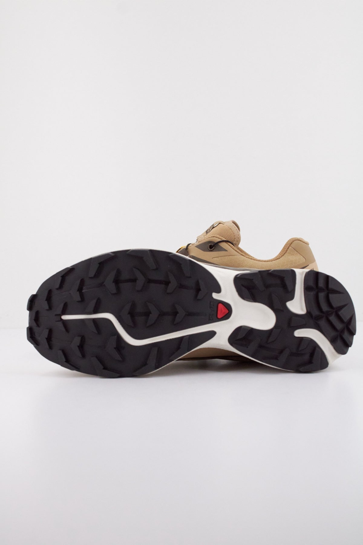 SALOMON BAJO XT  GTX en color MARRON  (5)