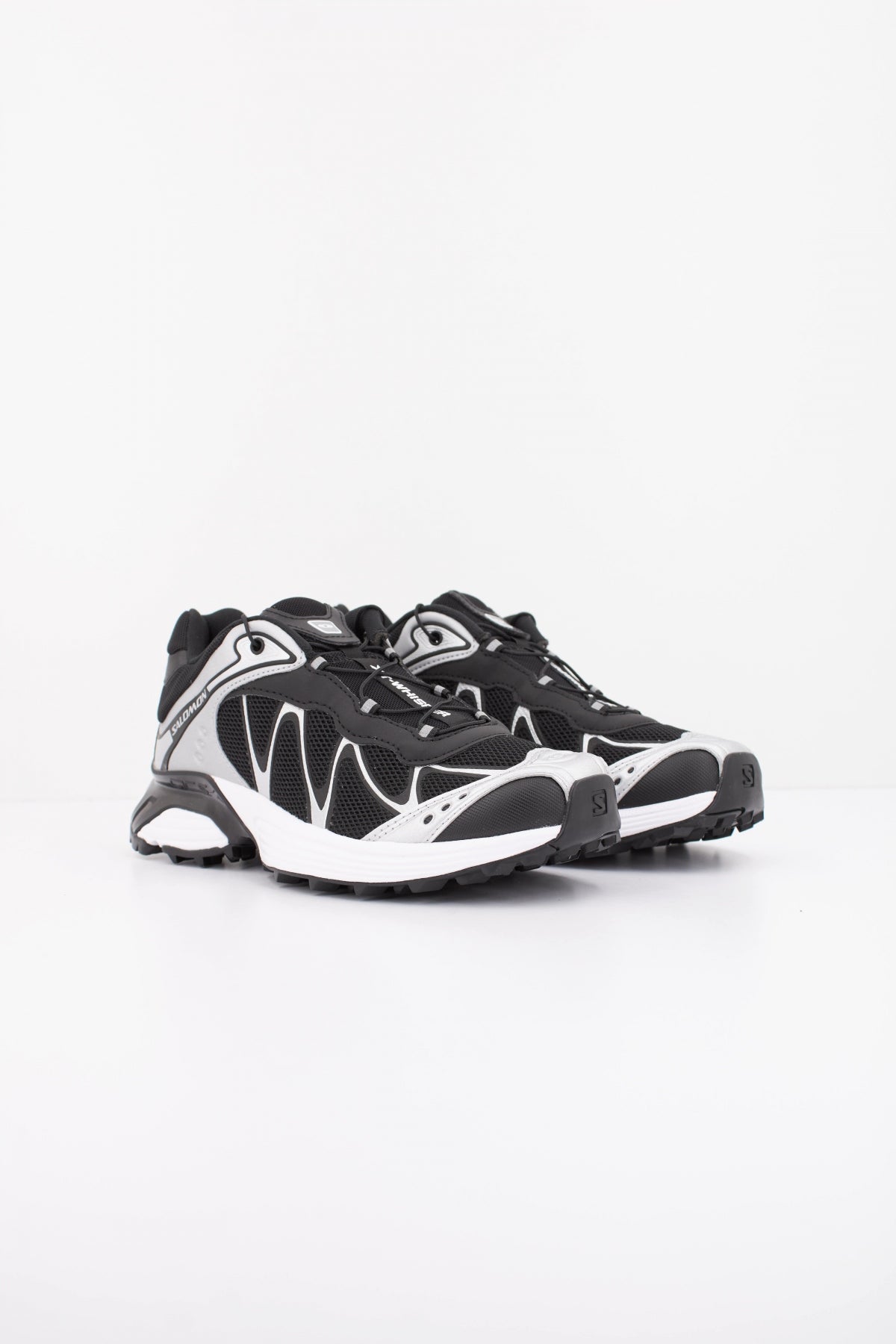 SALOMON XT WHISPER en color NEGRO  (2)