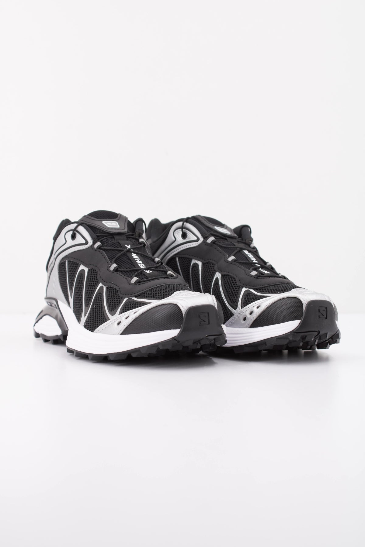 SALOMON XT WHISPER en color NEGRO  (2)