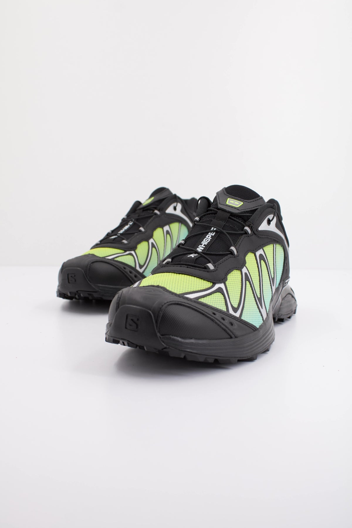 SALOMON XT WHISPER en color NEGRO  (2)