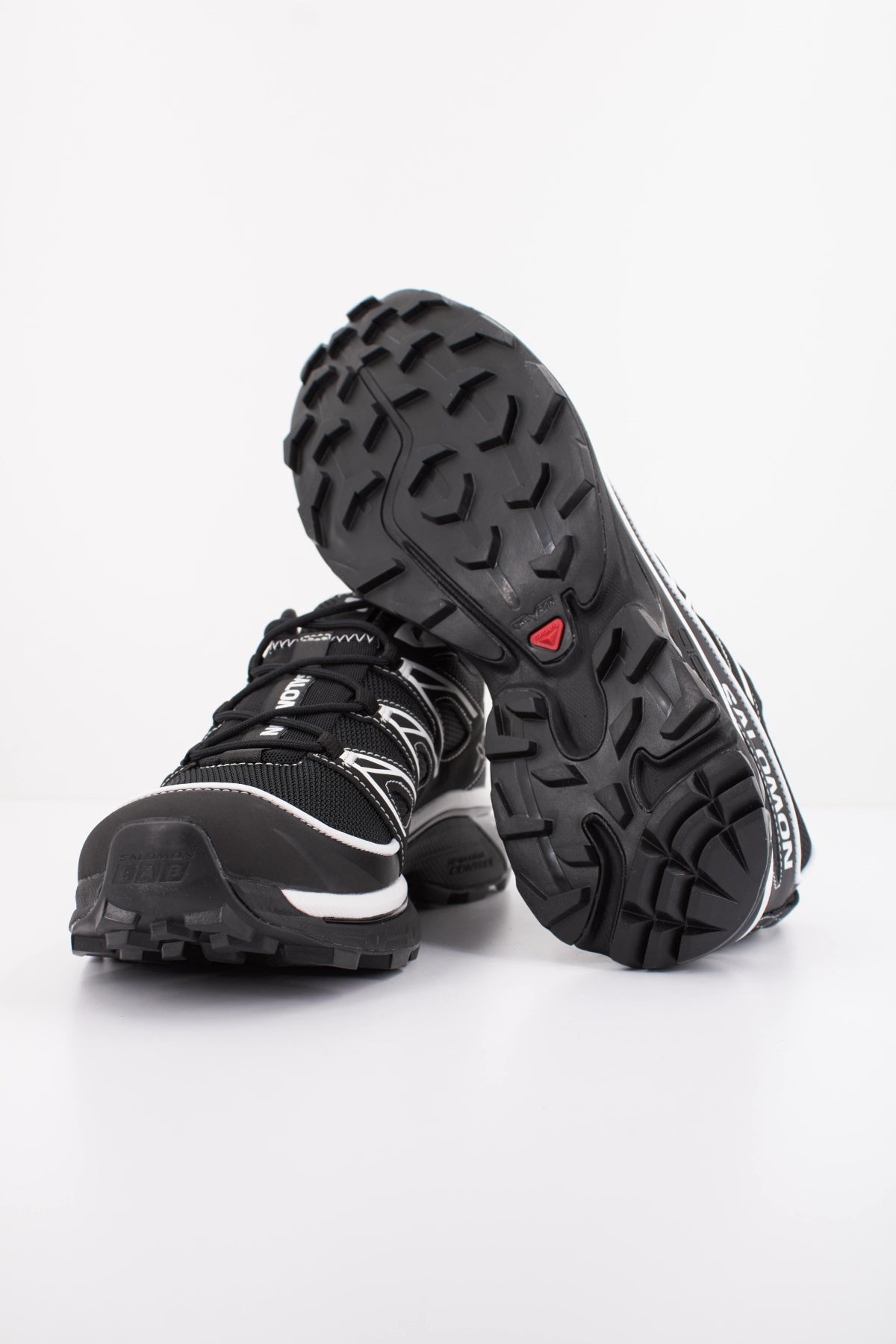 SALOMON  XT  EXPANSE  en color NEGRO  (5)