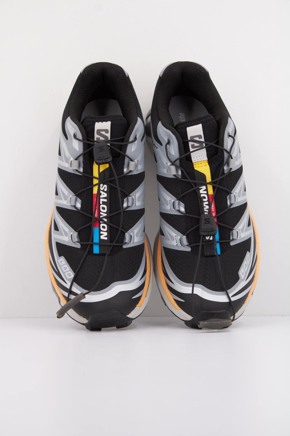SALOMON XT  en color NEGRO  (3)