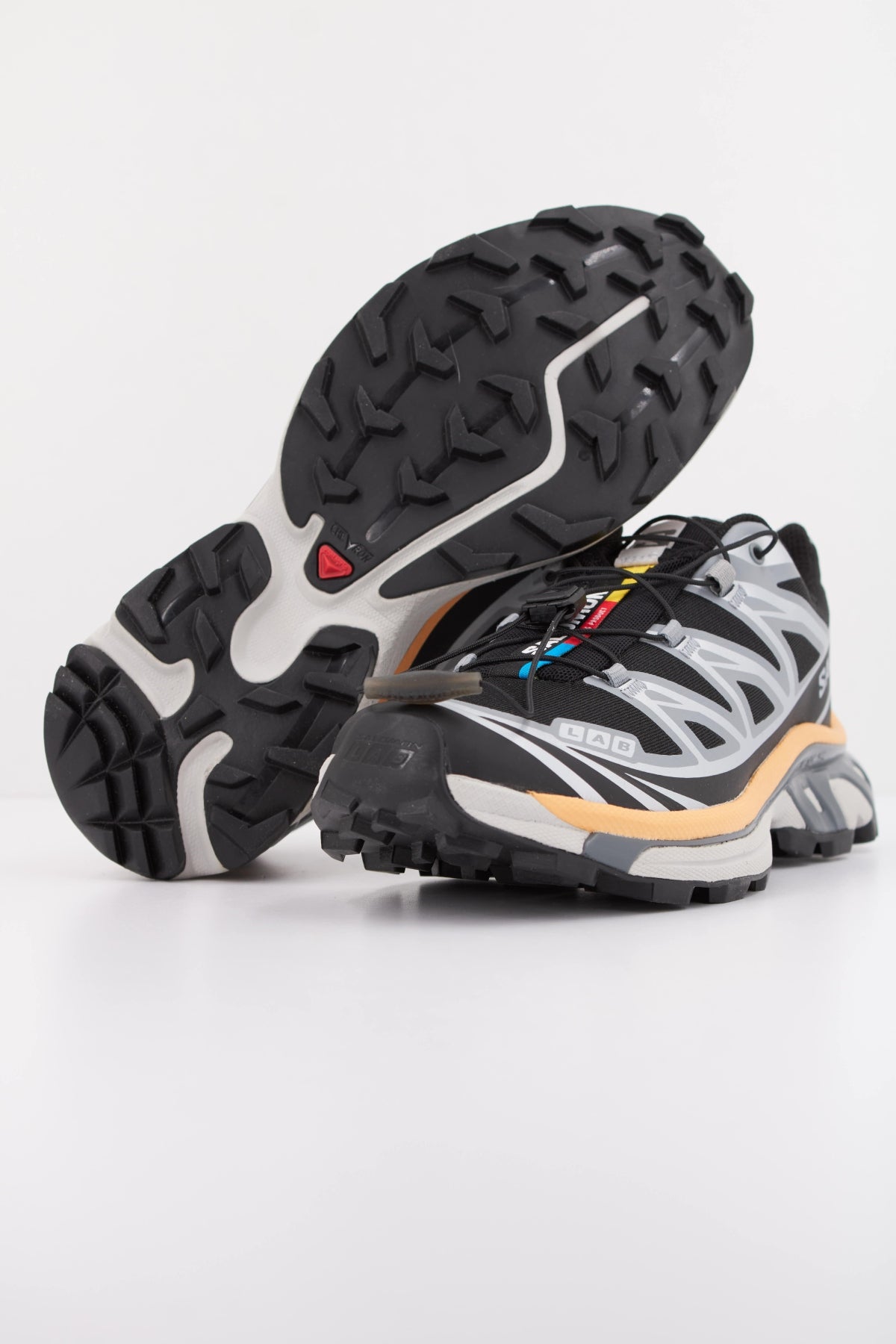 SALOMON XT  en color NEGRO  (5)