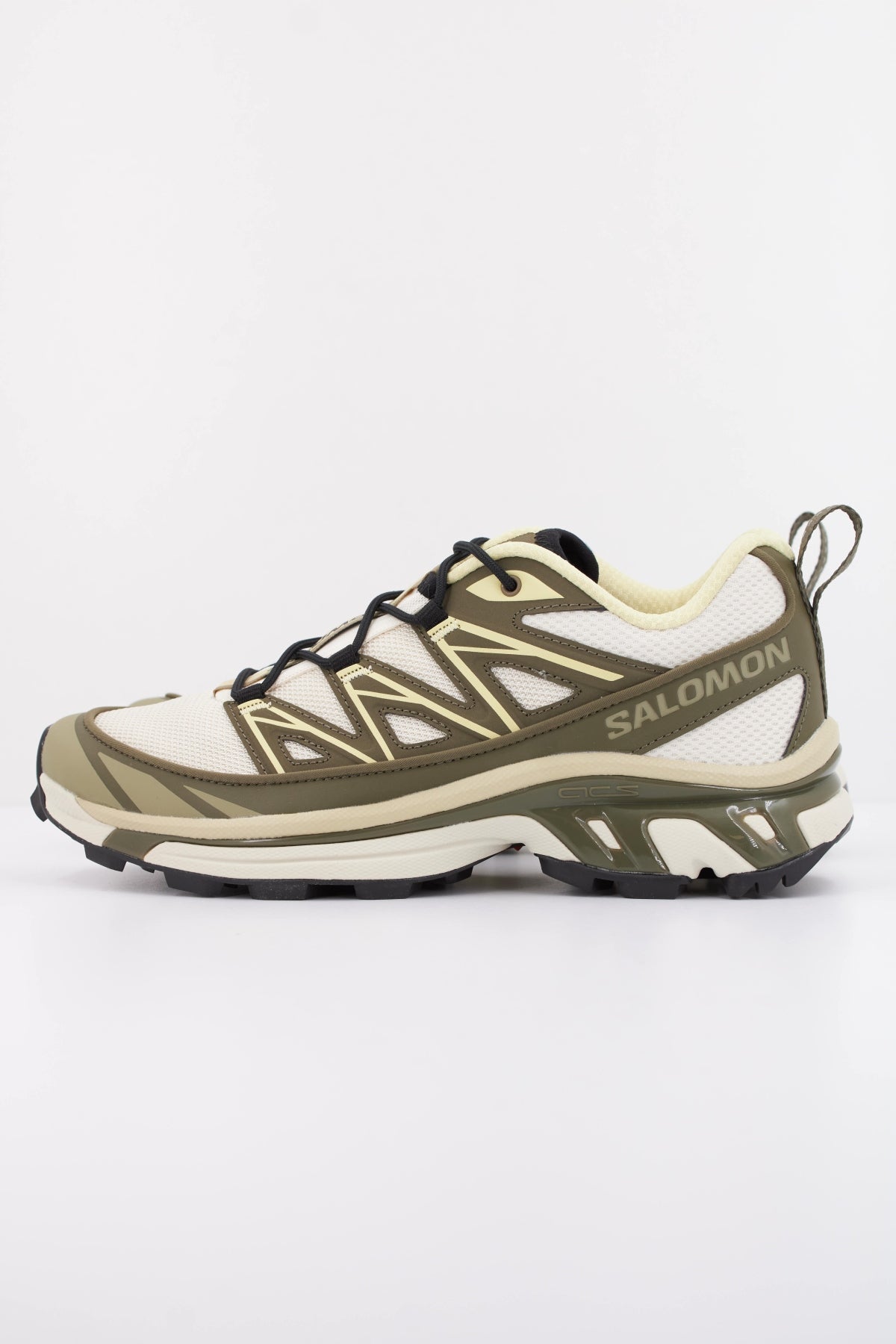 SALOMON XT  EXPANSE en color VERDE  (1)