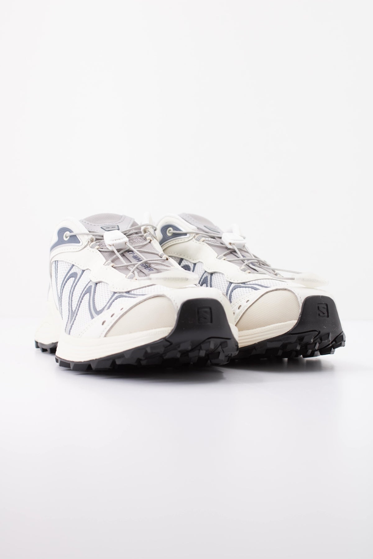 SALOMON XT WHISPER en color BLANCO  (2)