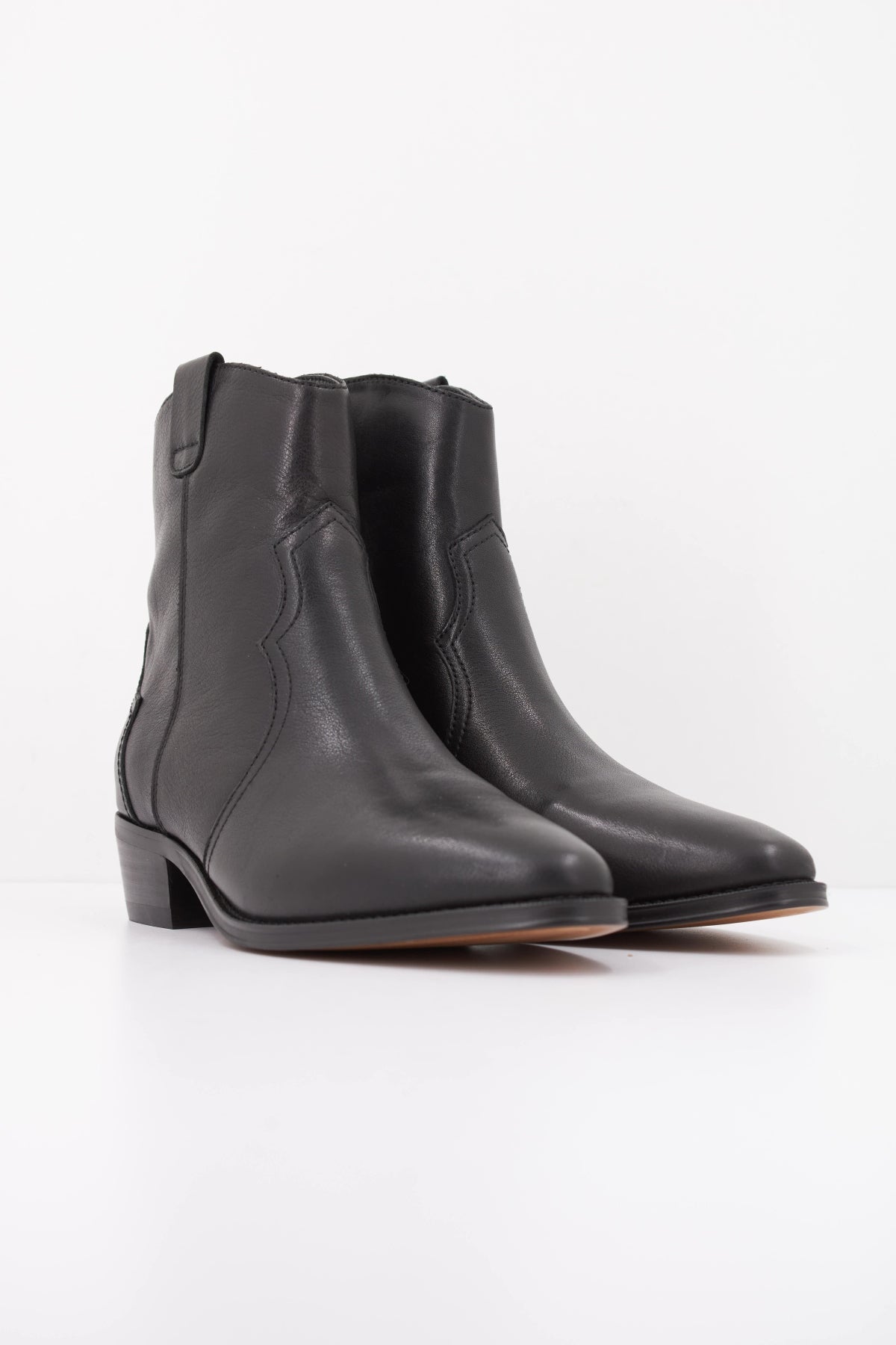 ANOTHER TREND   BOTIN SAGAR en color NEGRO  (2)