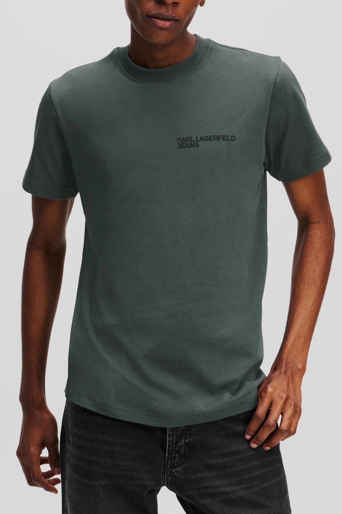 KARL LAGERFELD JEANS  KLJ SLIM SS TEE  en color VERDE  (1)