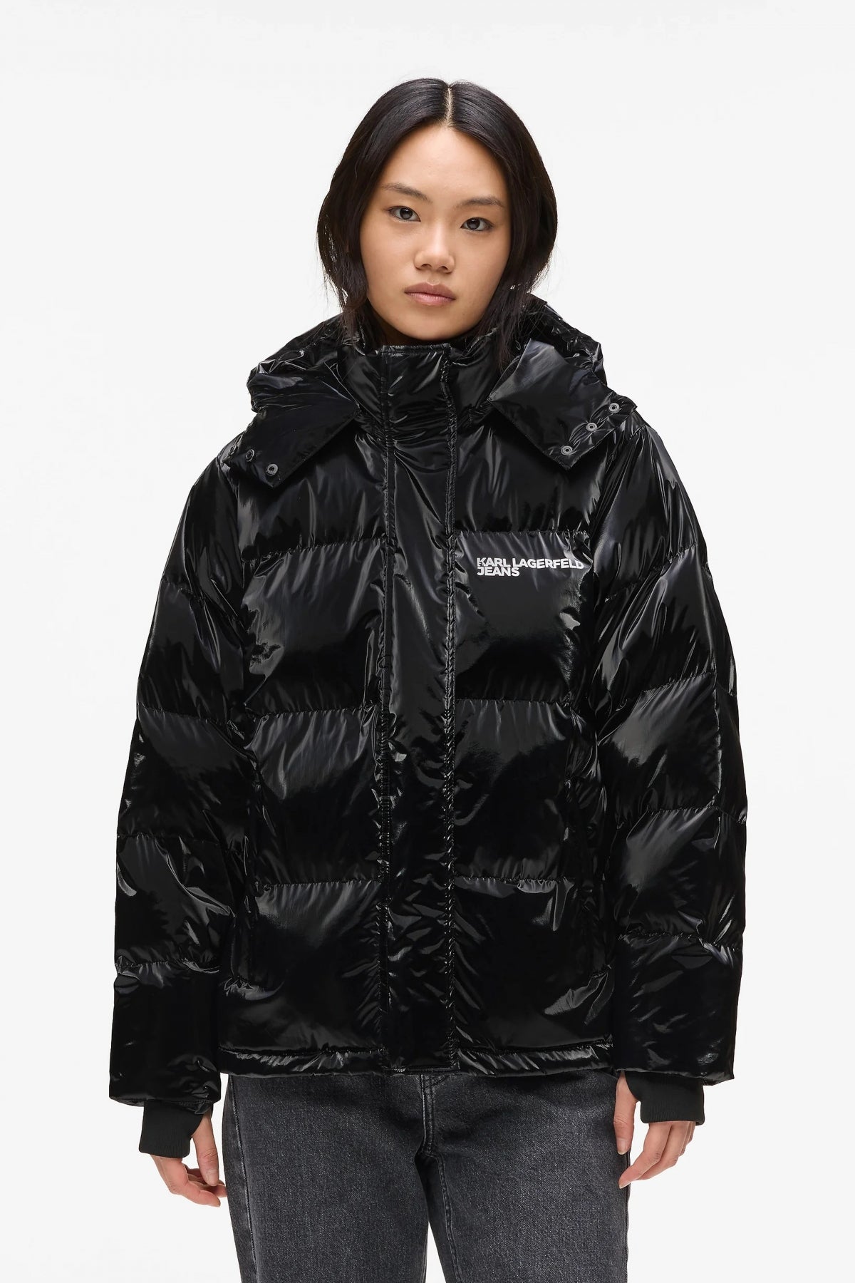 KARL LAGERFELD JEANS KLJ PEARLIZED PUFFER en color NEGRO  (1)