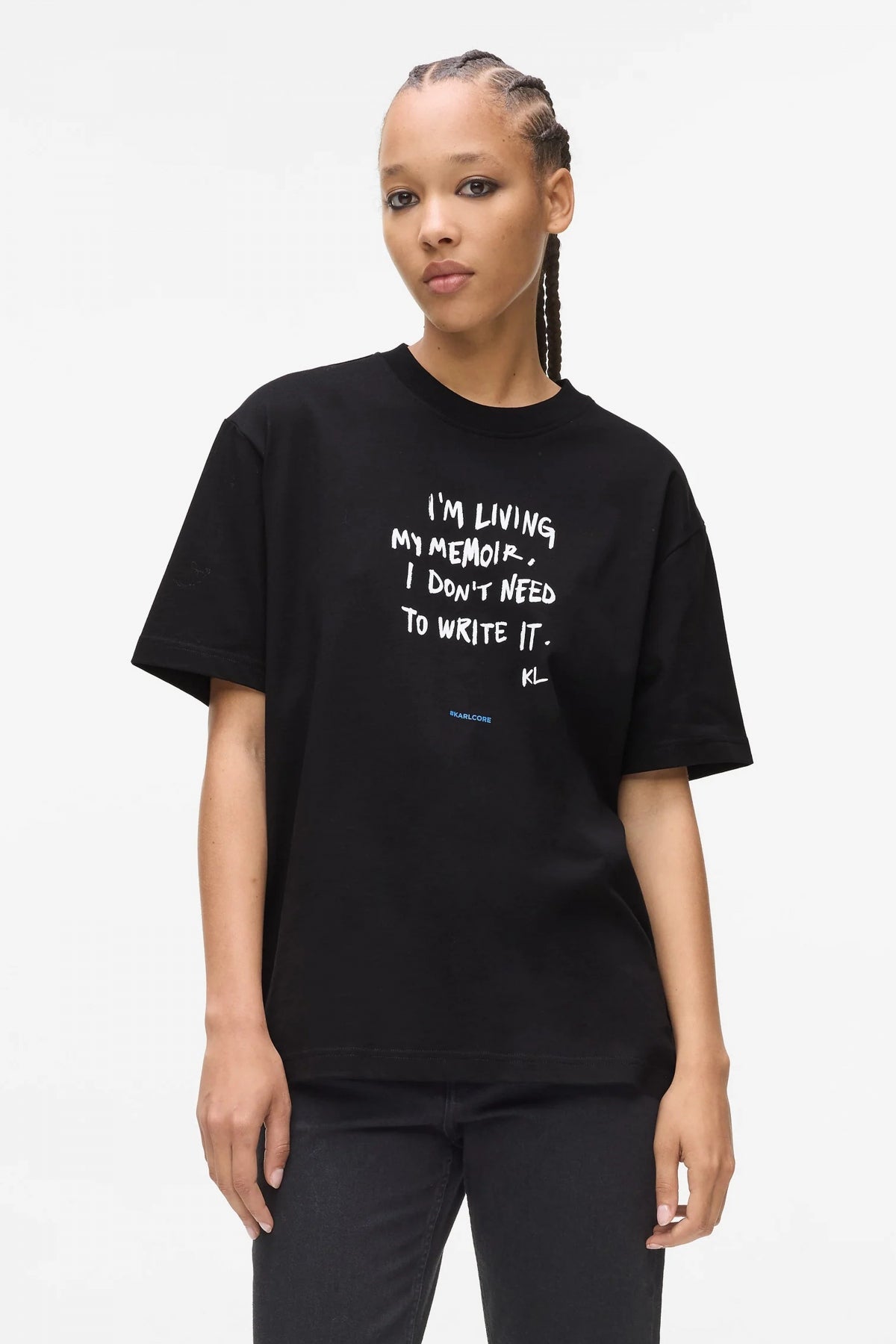 KARL LAGERFELD JEANS KLJ RELAXED KARLISM TEE en color NEGRO  (1)