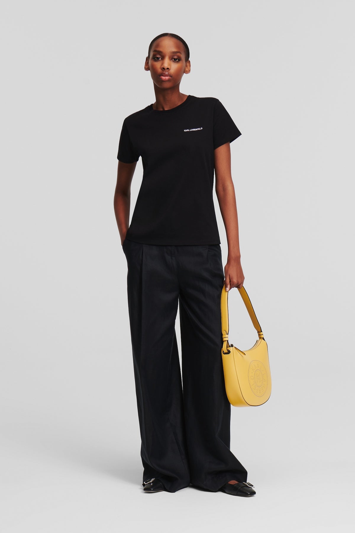 KARL LAGERFELD JEANS ESSENTIAL T-SHIRT en color NEGRO  (4)