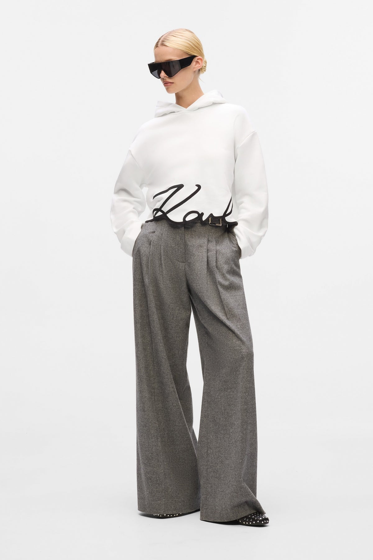 KARL LAGERFELD JEANS  KARL SIGNATURE HEM HOODIE  en color BLANCO  (4)