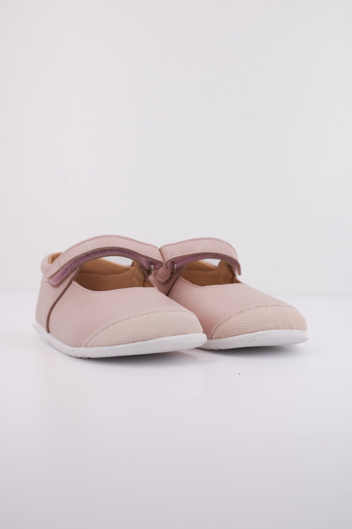 TINNY SHOES ATENEA  en color ROSA  (2)