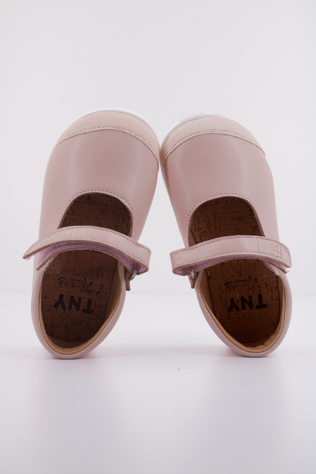 TINNY SHOES ATENEA  en color ROSA  (3)