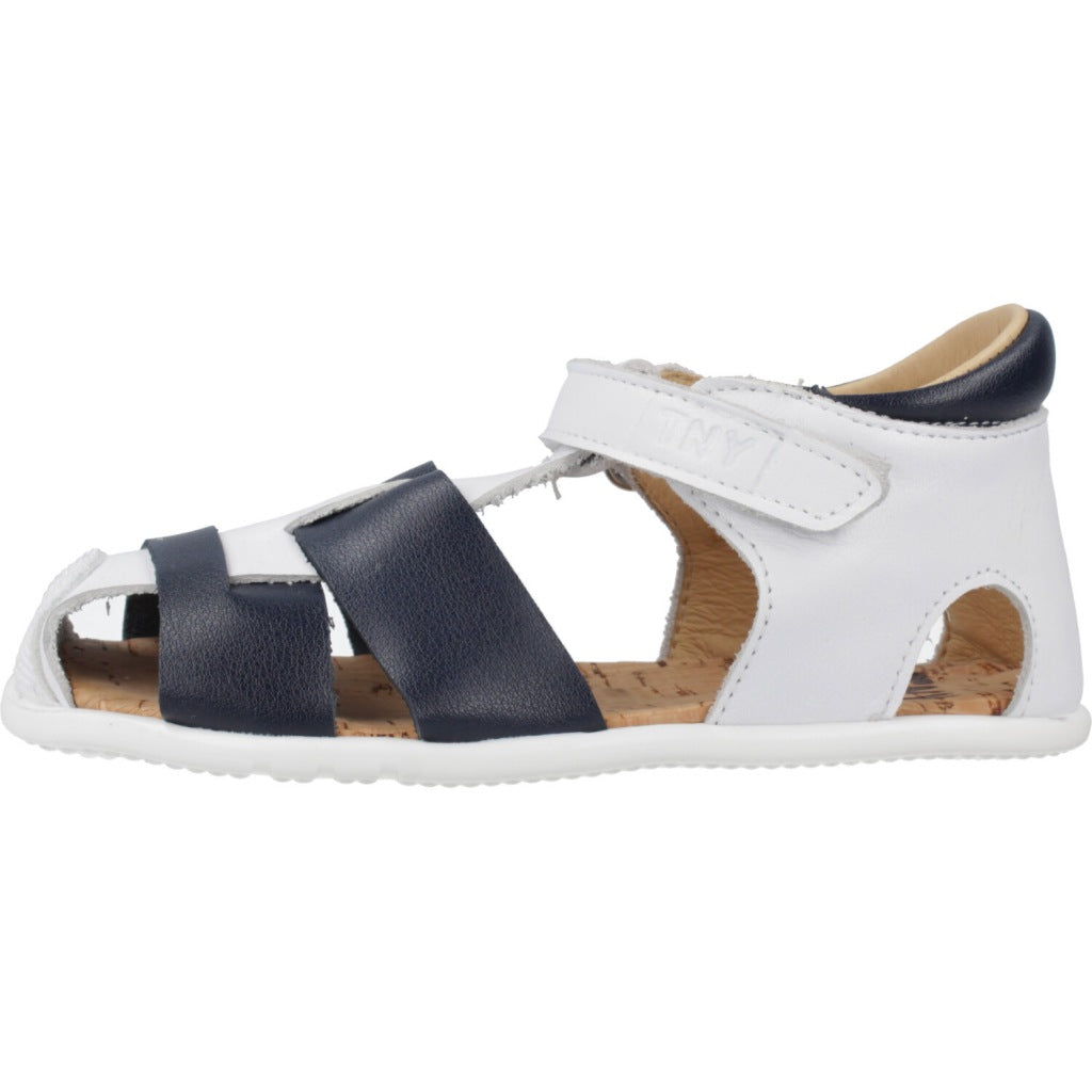 TINNY SHOES TRITON  en color BLANCO  (2)