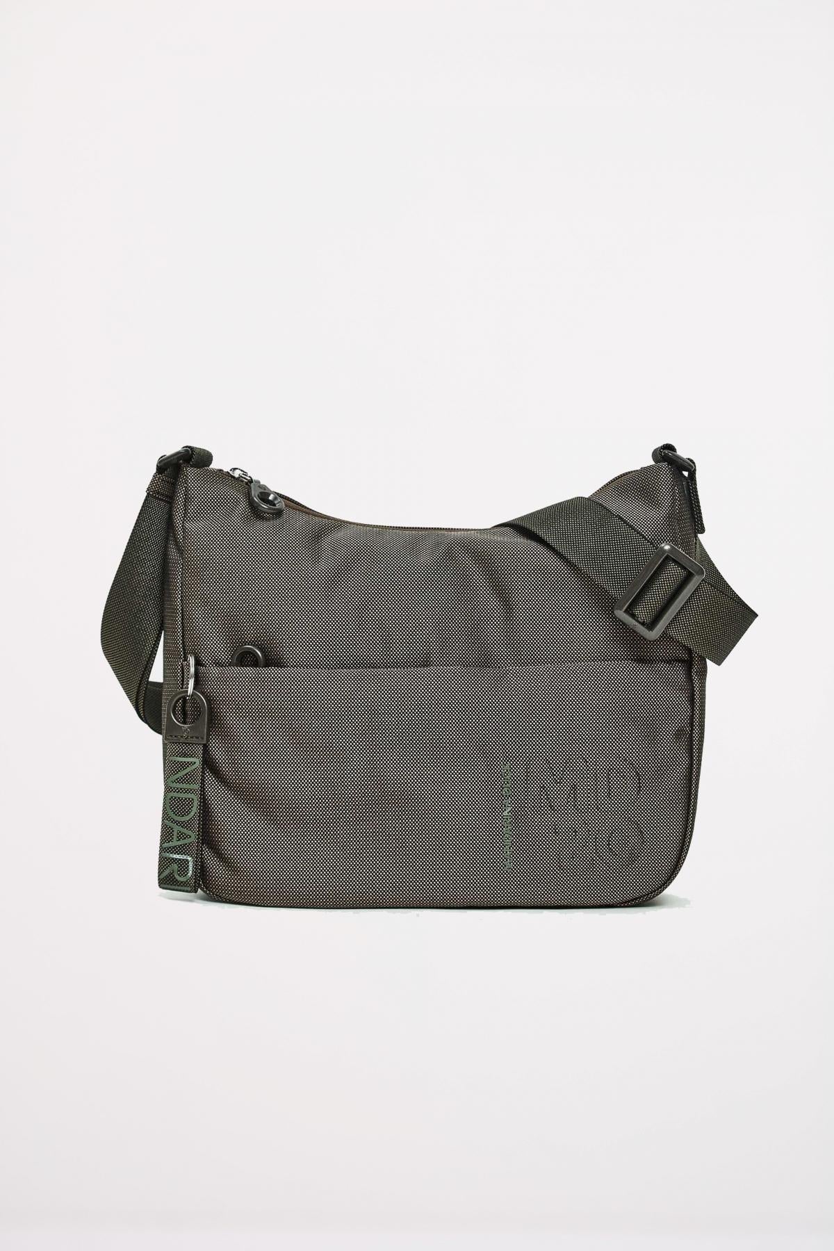 MANDARINA DUCK MD HOBO en color NEGRO  (1)