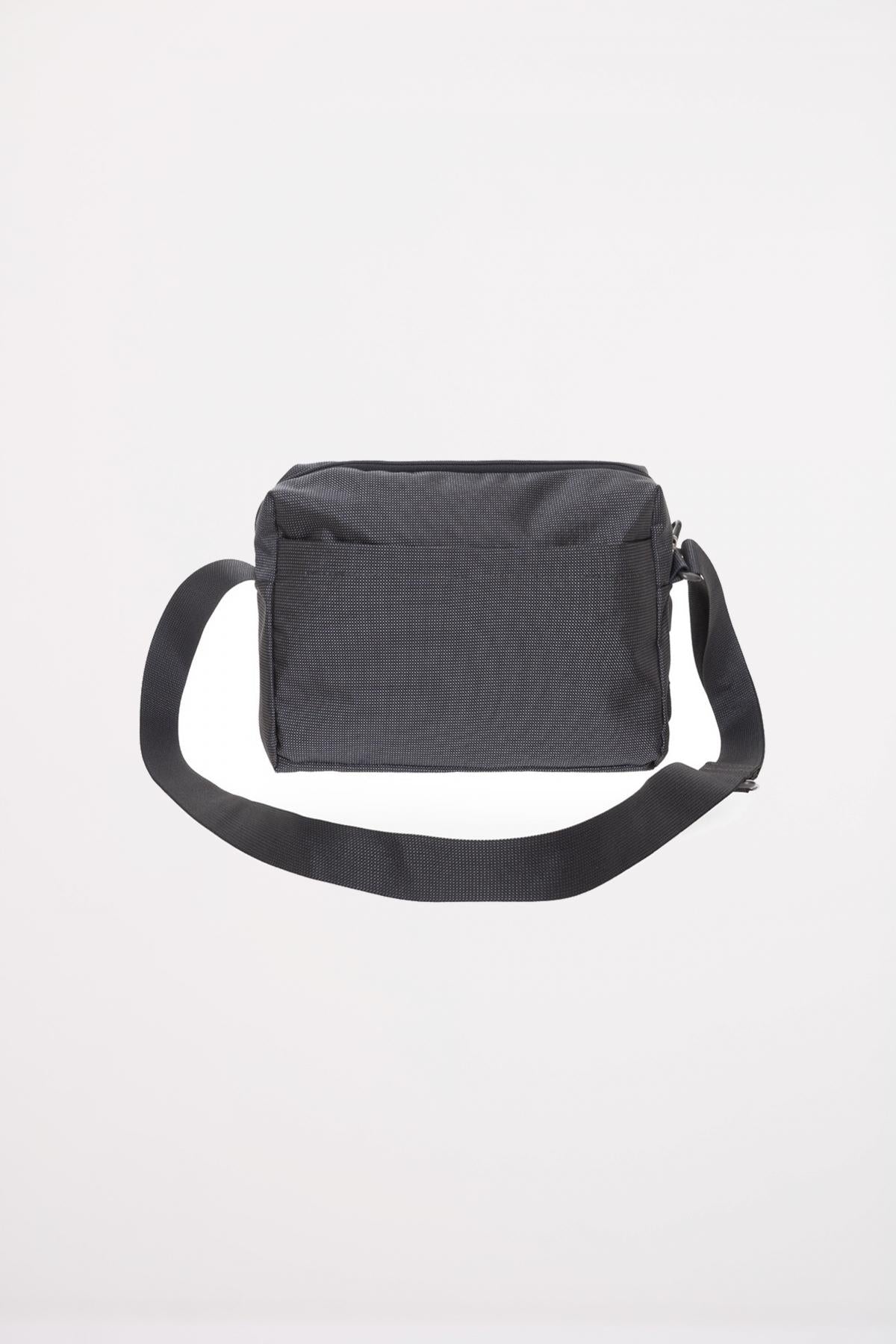 MANDARINA DUCK MD CROSSOVER en color NEGRO  (3)