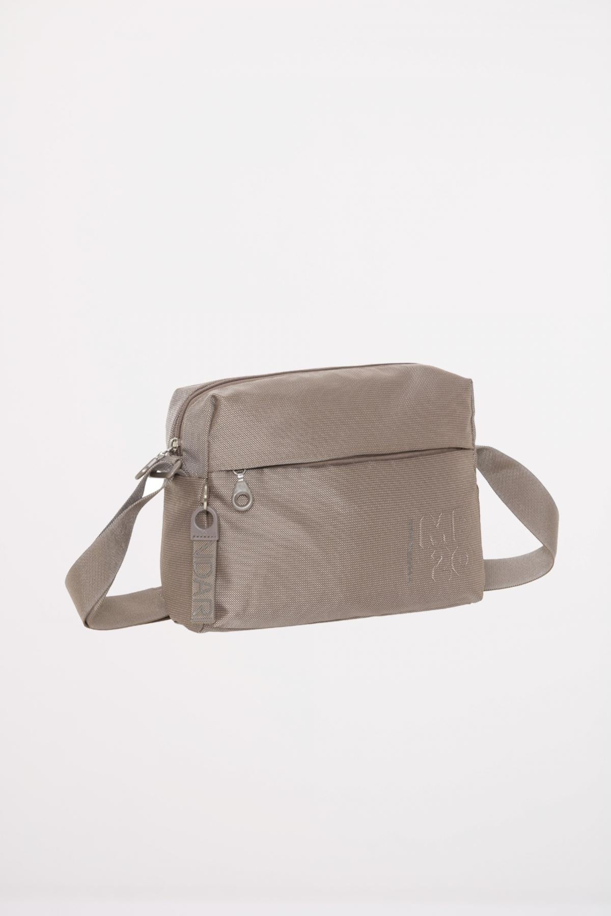 MANDARINA DUCK MD CROSSOVER en color NUDE  (2)