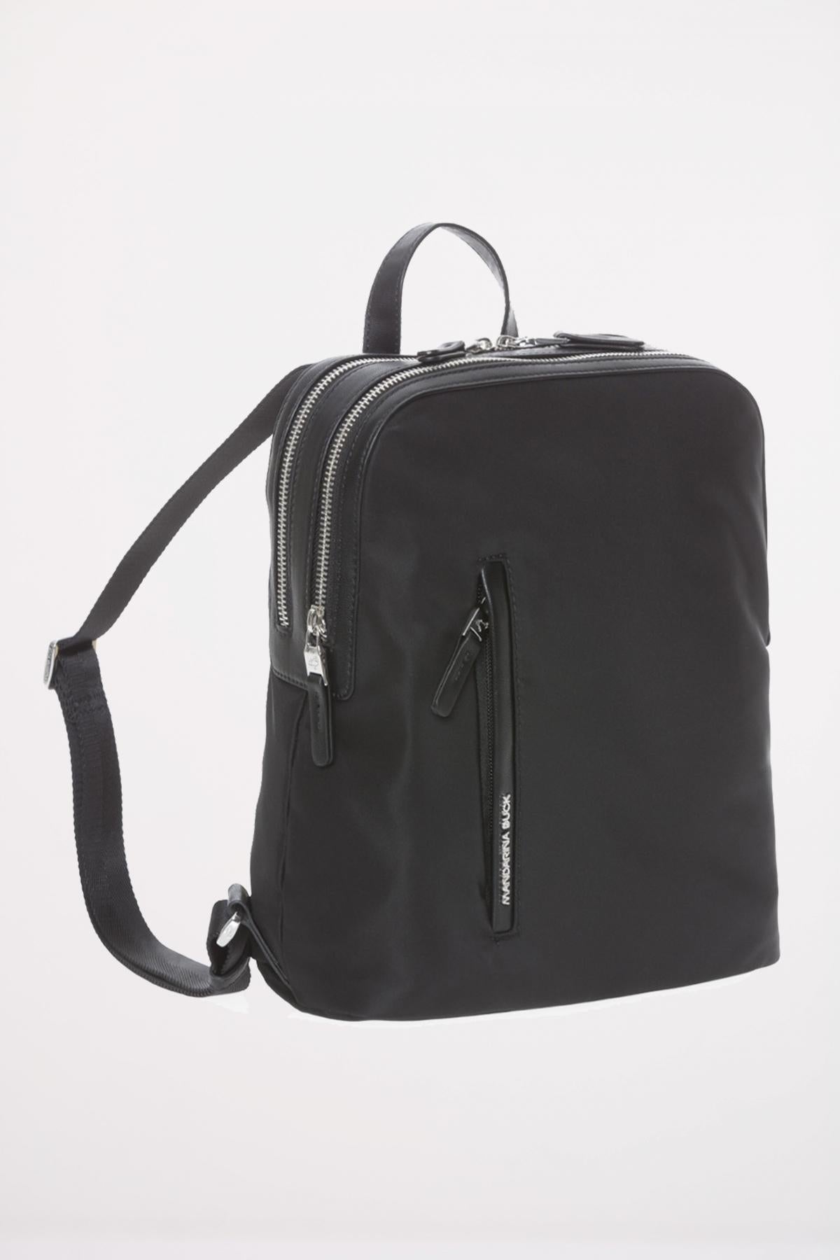 MANDARINA DUCK HUNTER BACKPACK en color NEGRO  (2)
