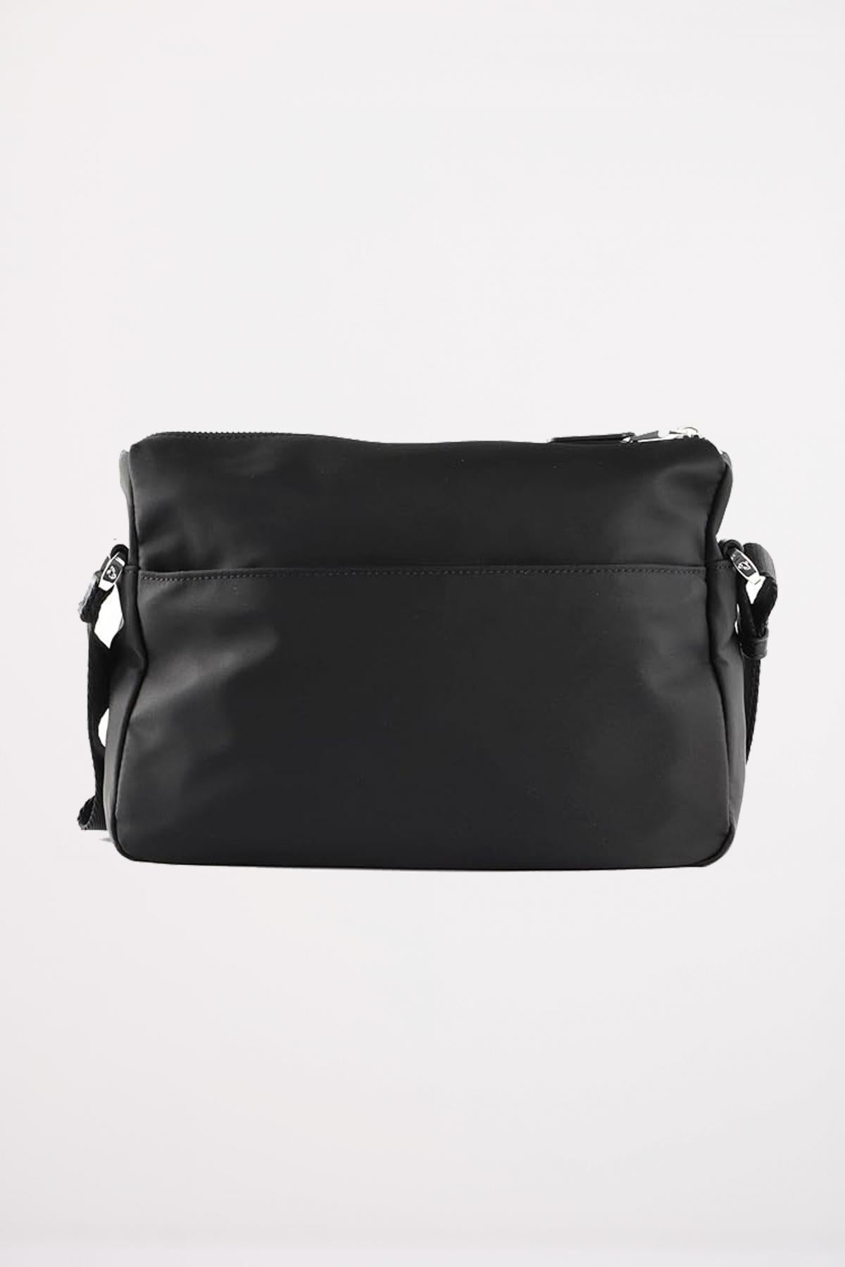 MANDARINA DUCK HUNTER CROSSOVER en color NEGRO  (3)