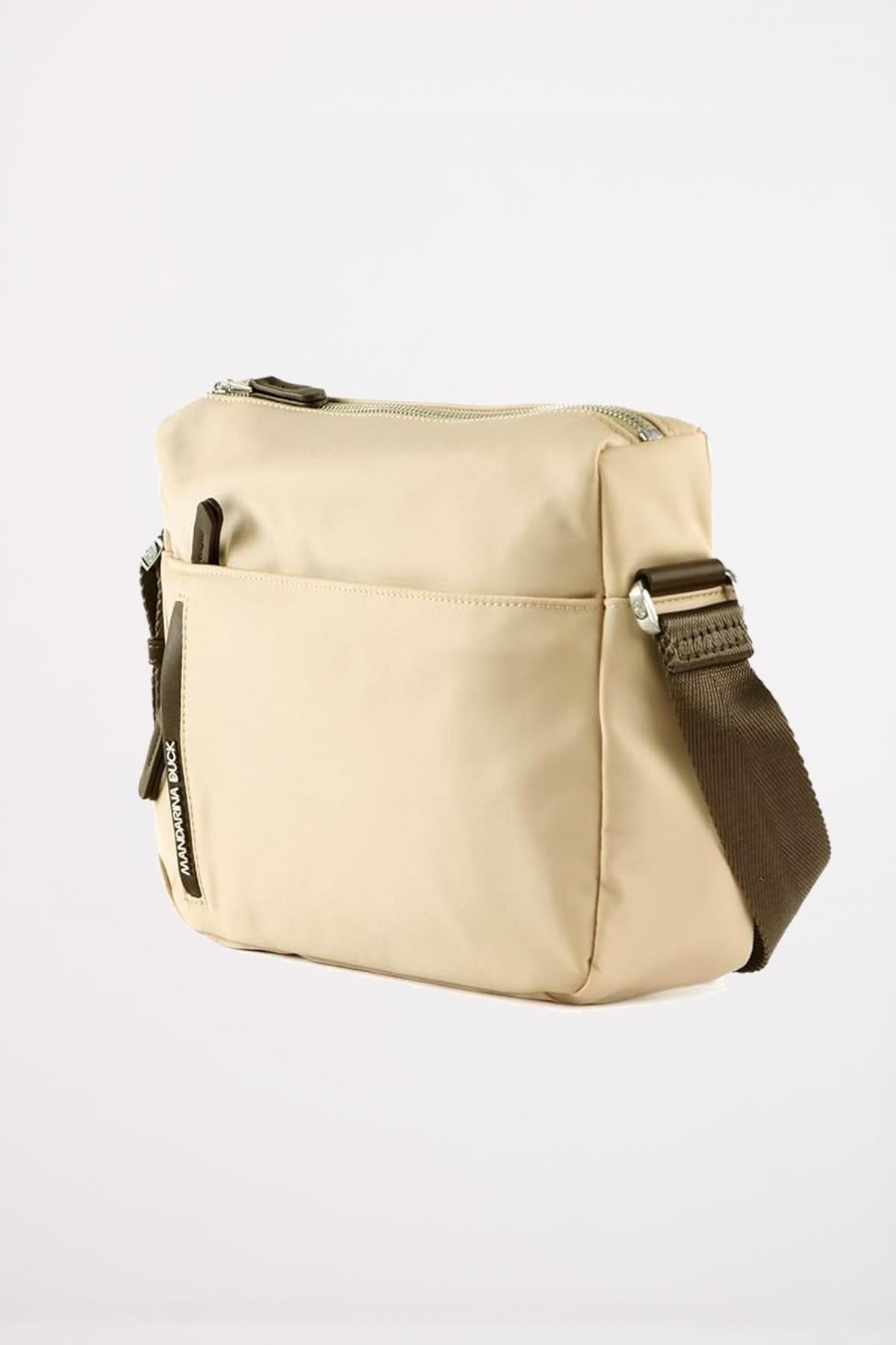 MANDARINA DUCK HUNTER CROSSOVER en color BEIS  (2)