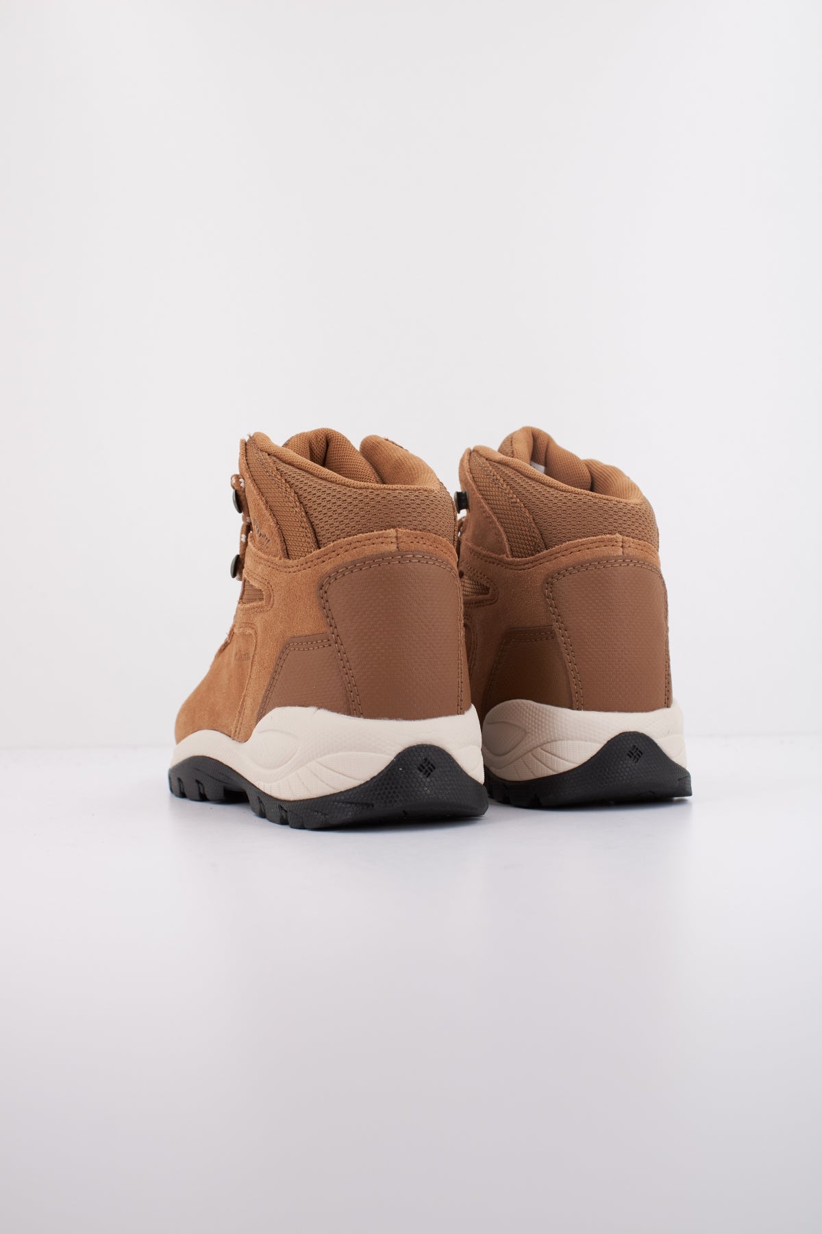 COLUMBIA NEWTON RIDGE PLUS WATERPR en color MARRON  (4)
