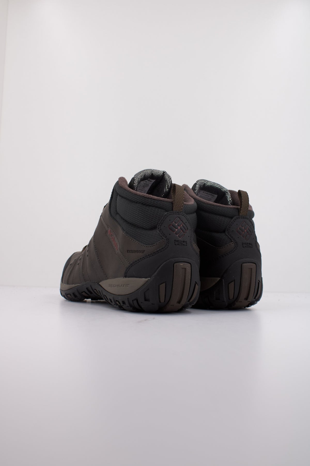 COLUMBIA WOODBURN II CHUKKA WP OMN en color MARRON  (4)