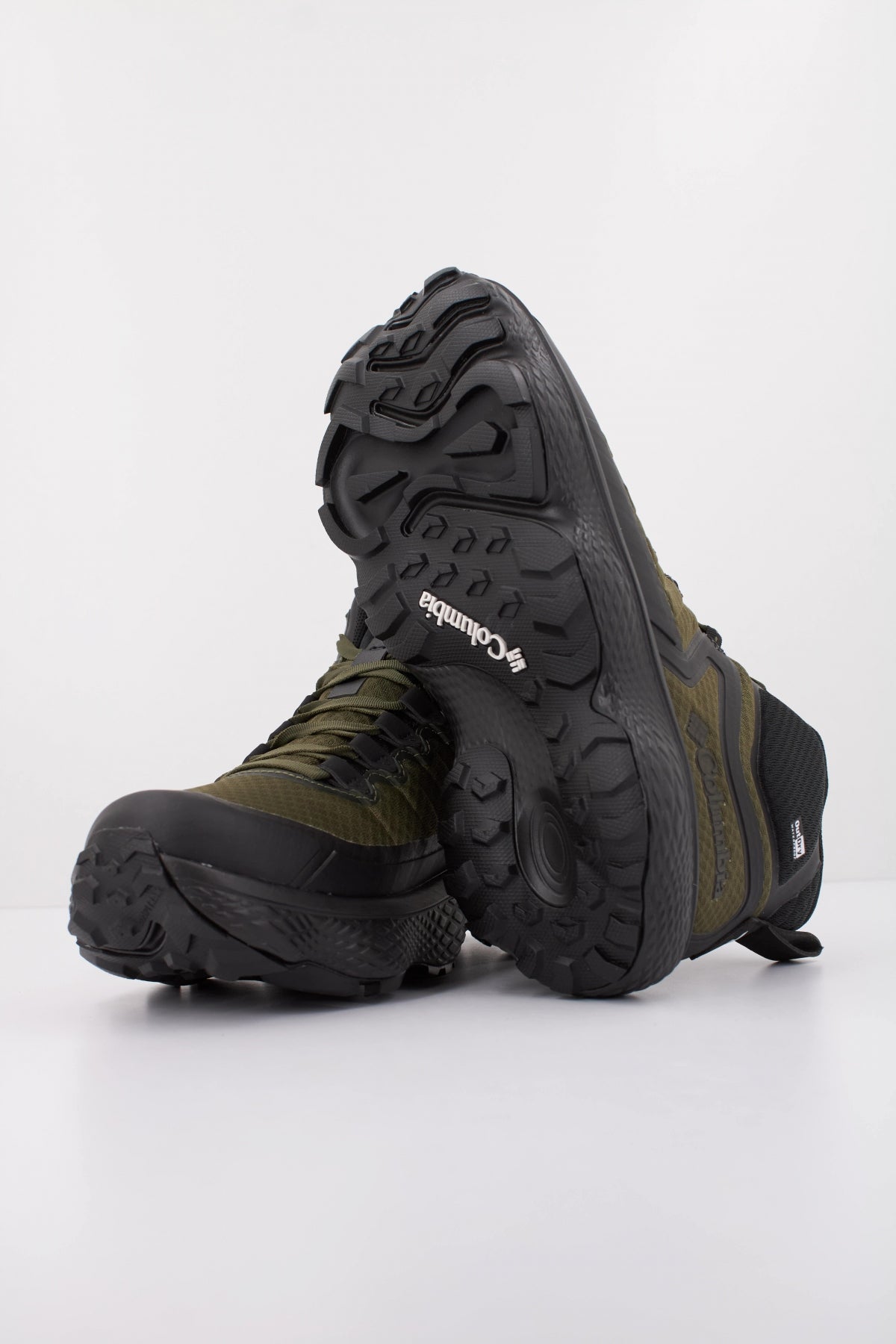 COLUMBIA ESCAPE THRIVE TITANIUM MID OUTDRY en color VERDE  (5)