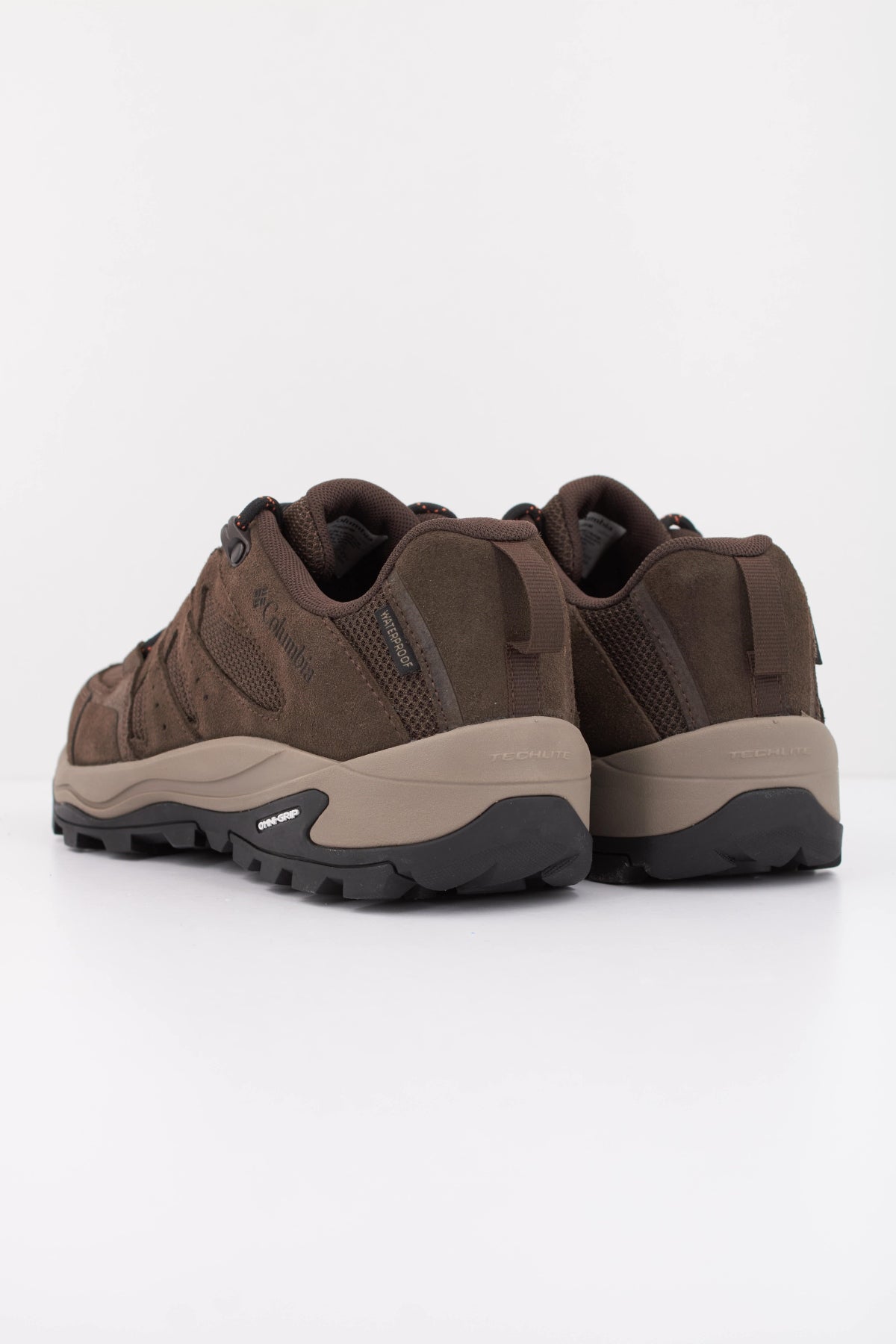COLUMBIA REDMOND IV LOW WP en color MARRON  (4)