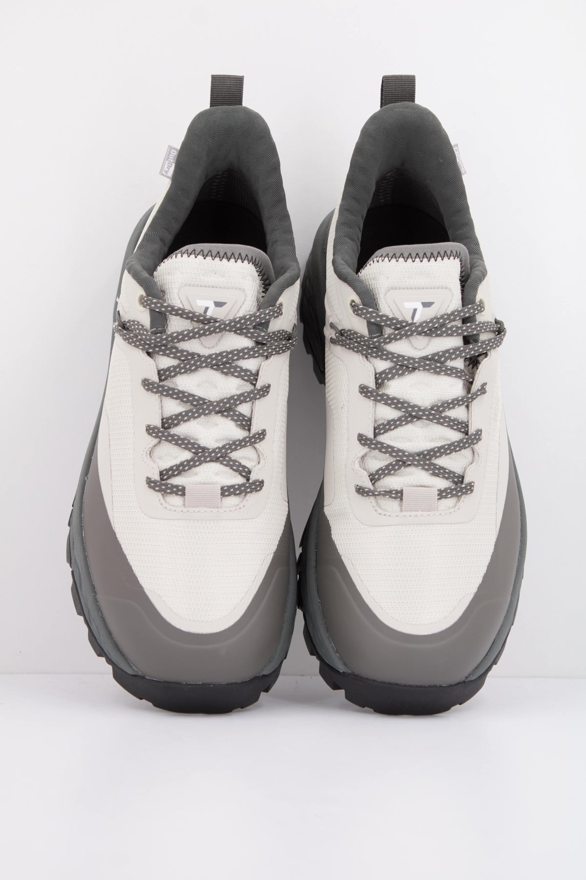 COLUMBIA TELLURIX TITANIUM OUTDRY en color BEIS  (3)