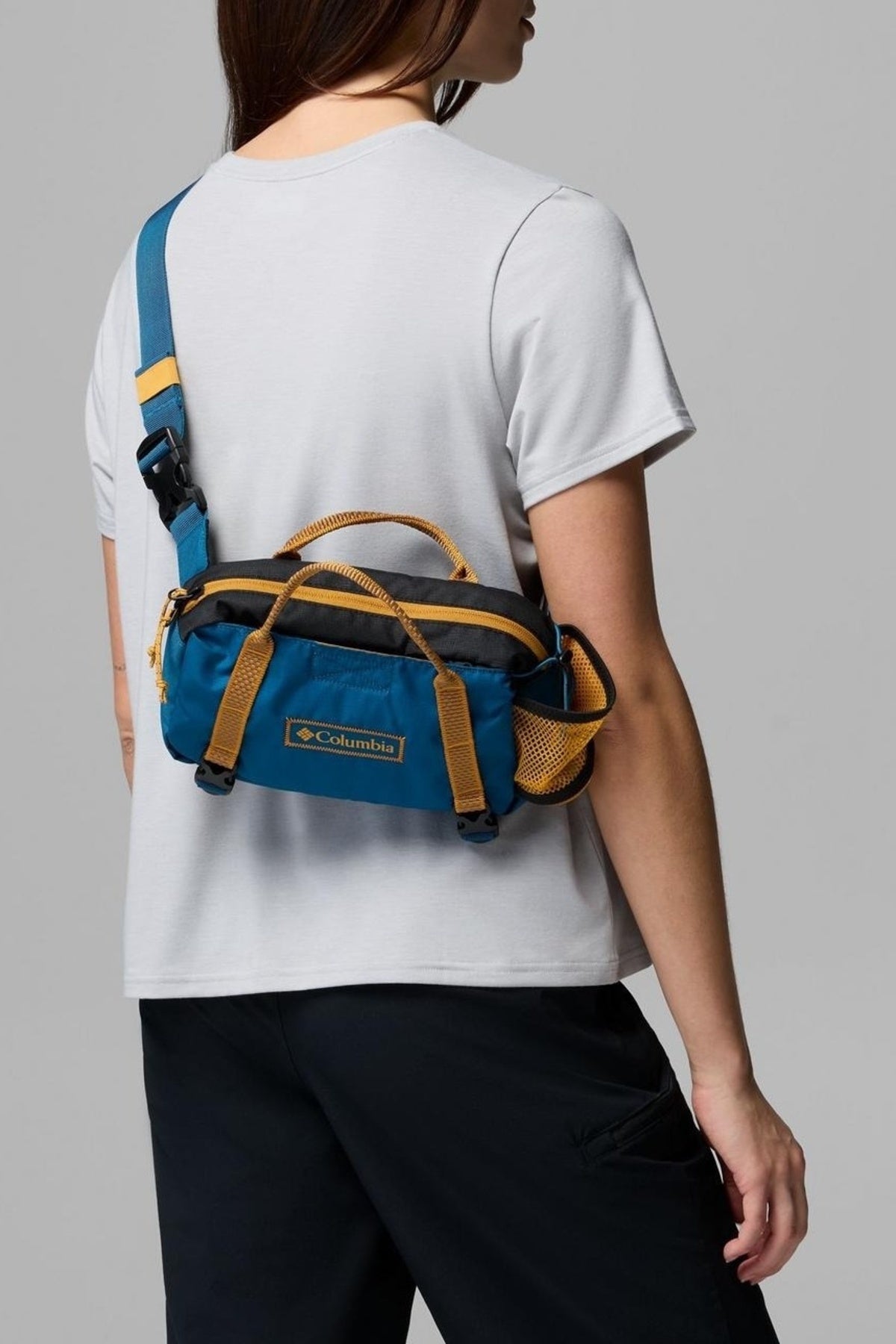 COLUMBIA ECHO MOUNTAIN HIP PACK en color AZUL  (4)